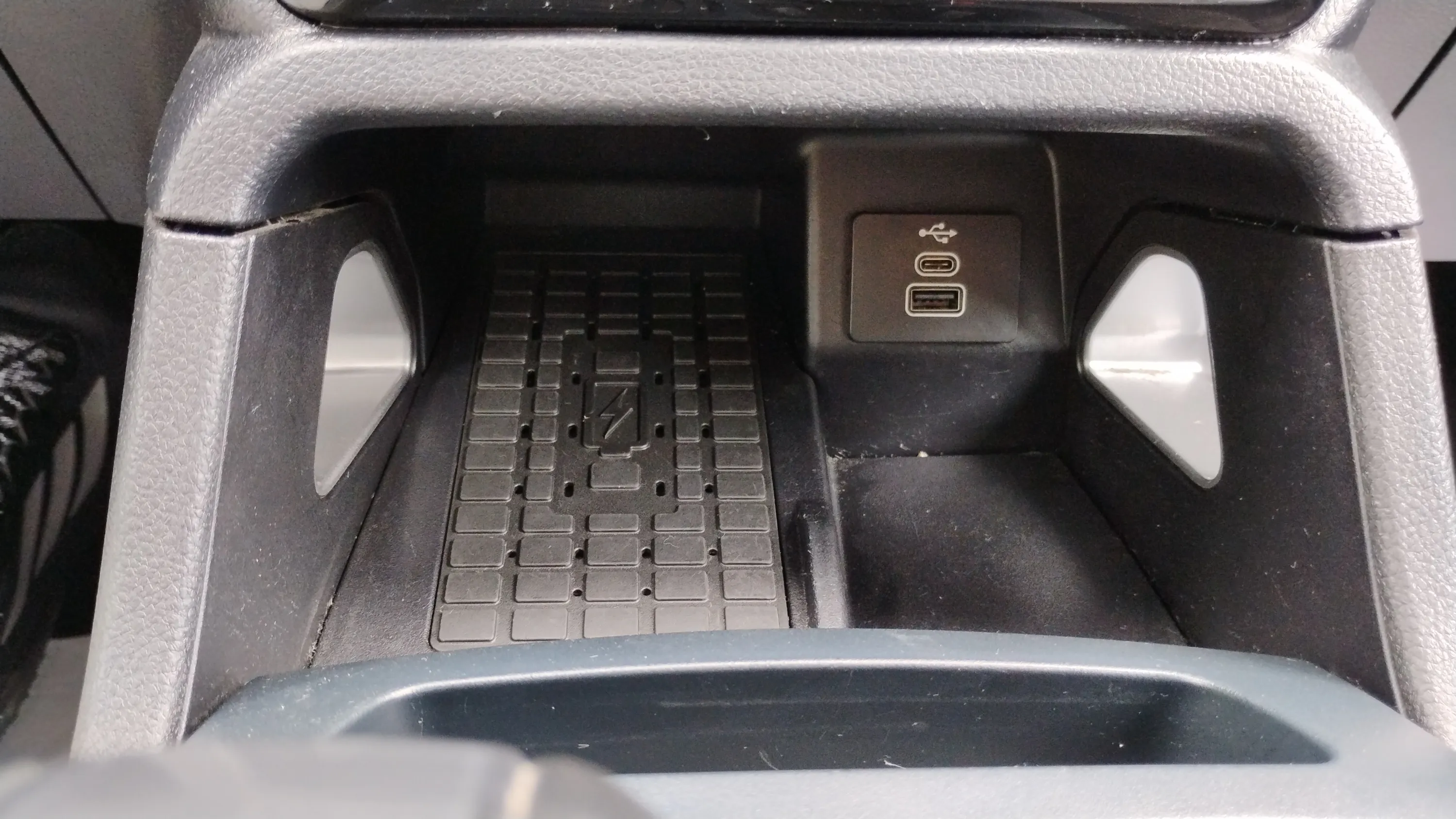 Ford Ranger 2.0 Ecobl e-AWD D Cab Wildtrack - foto 28