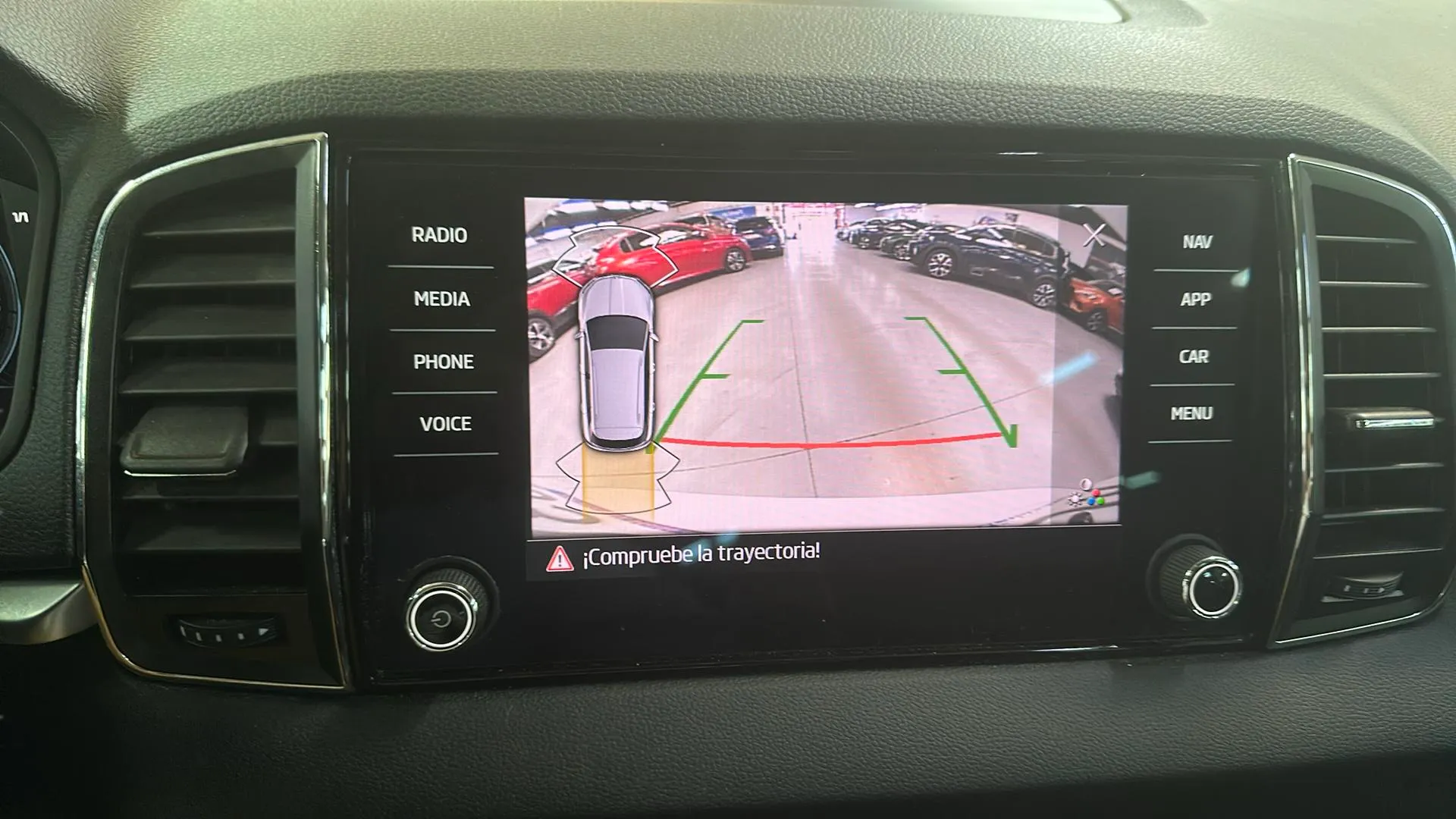 Škoda Karoq 2.0 TDI DSG 4x4 Ambition - foto 22