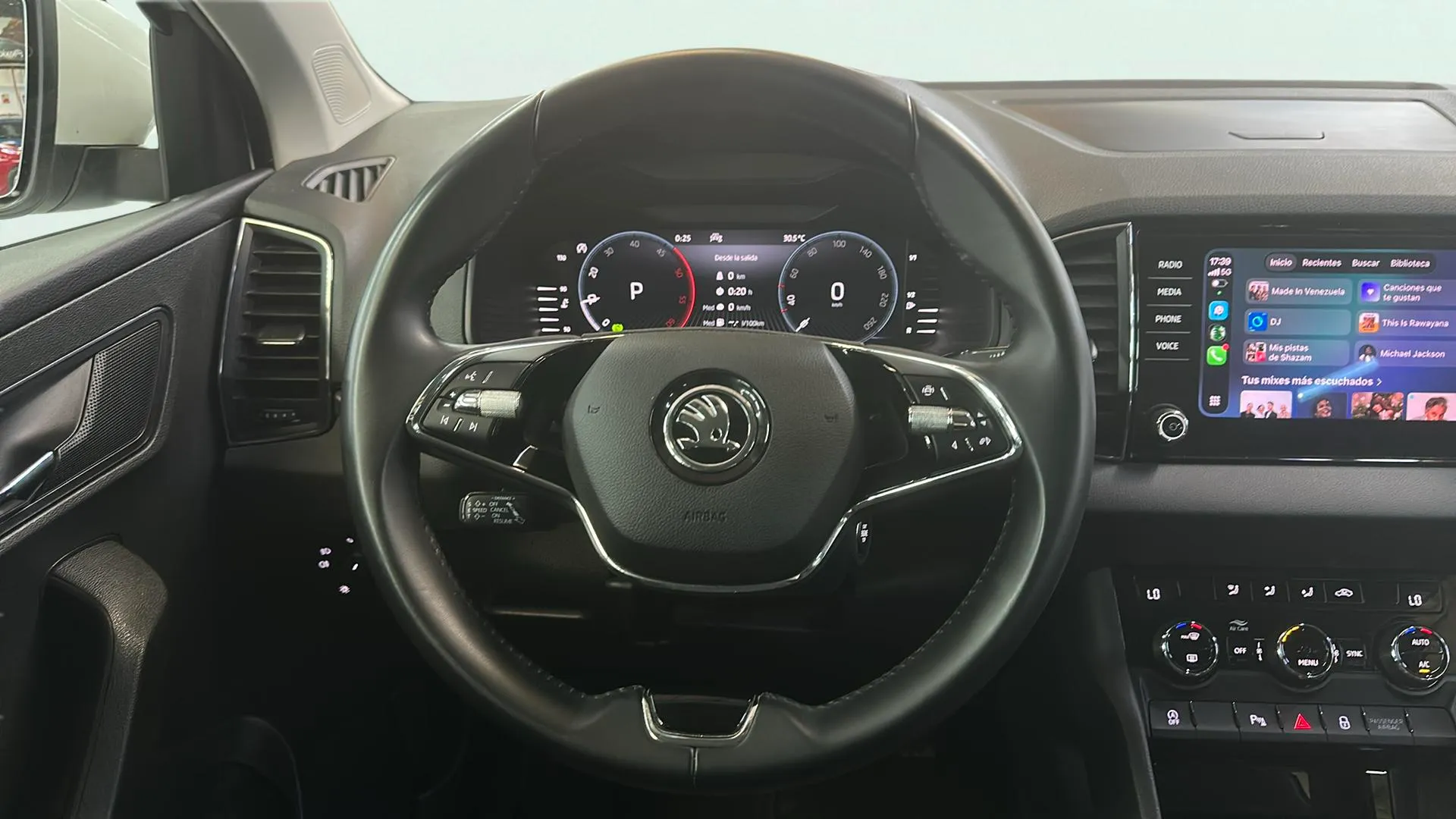 Škoda Karoq 2.0 TDI DSG 4x4 Ambition - foto 8