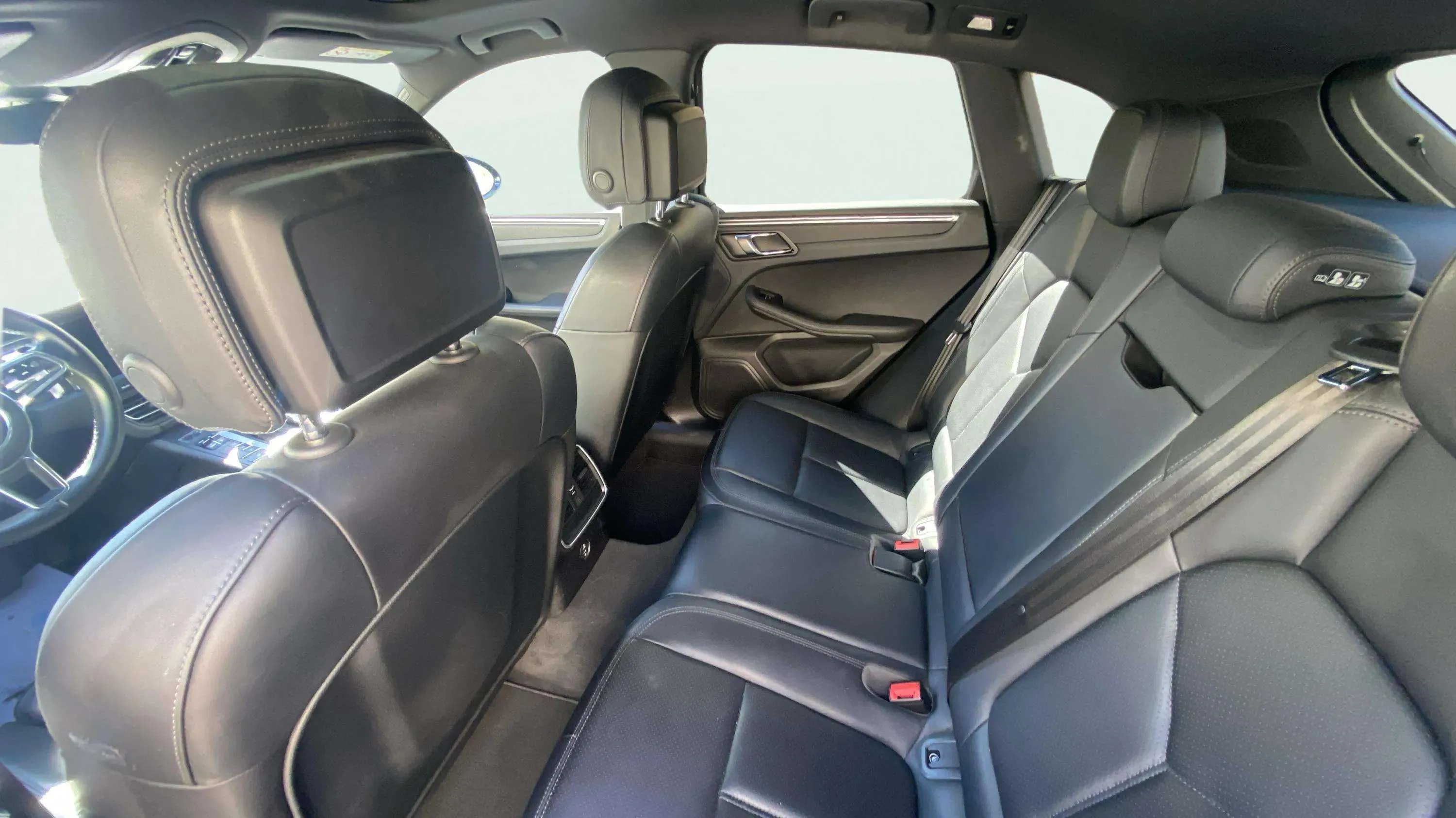 Porsche Macan - foto 12