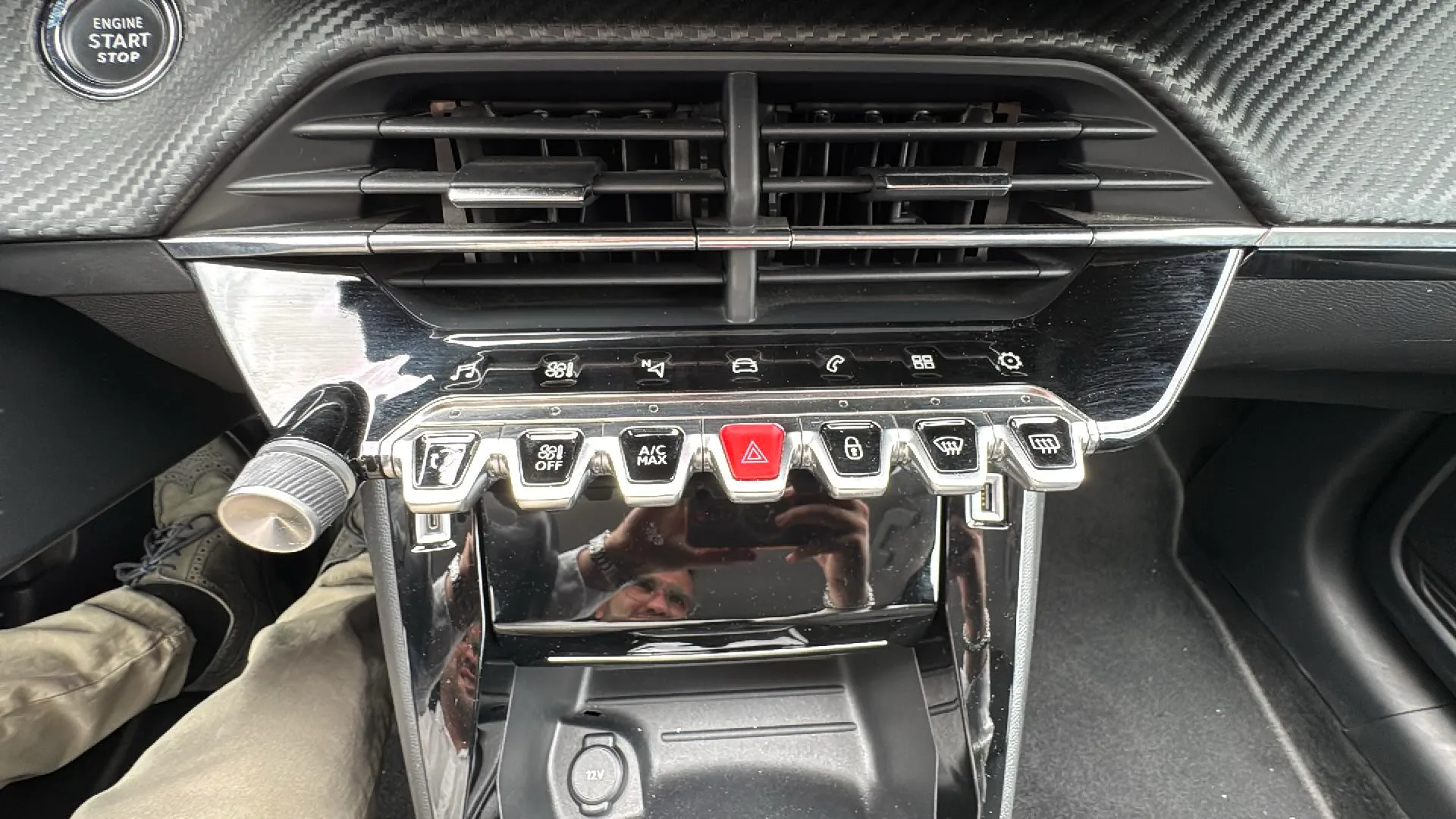 Peugeot 208 PureTech Allure Pack - foto 24