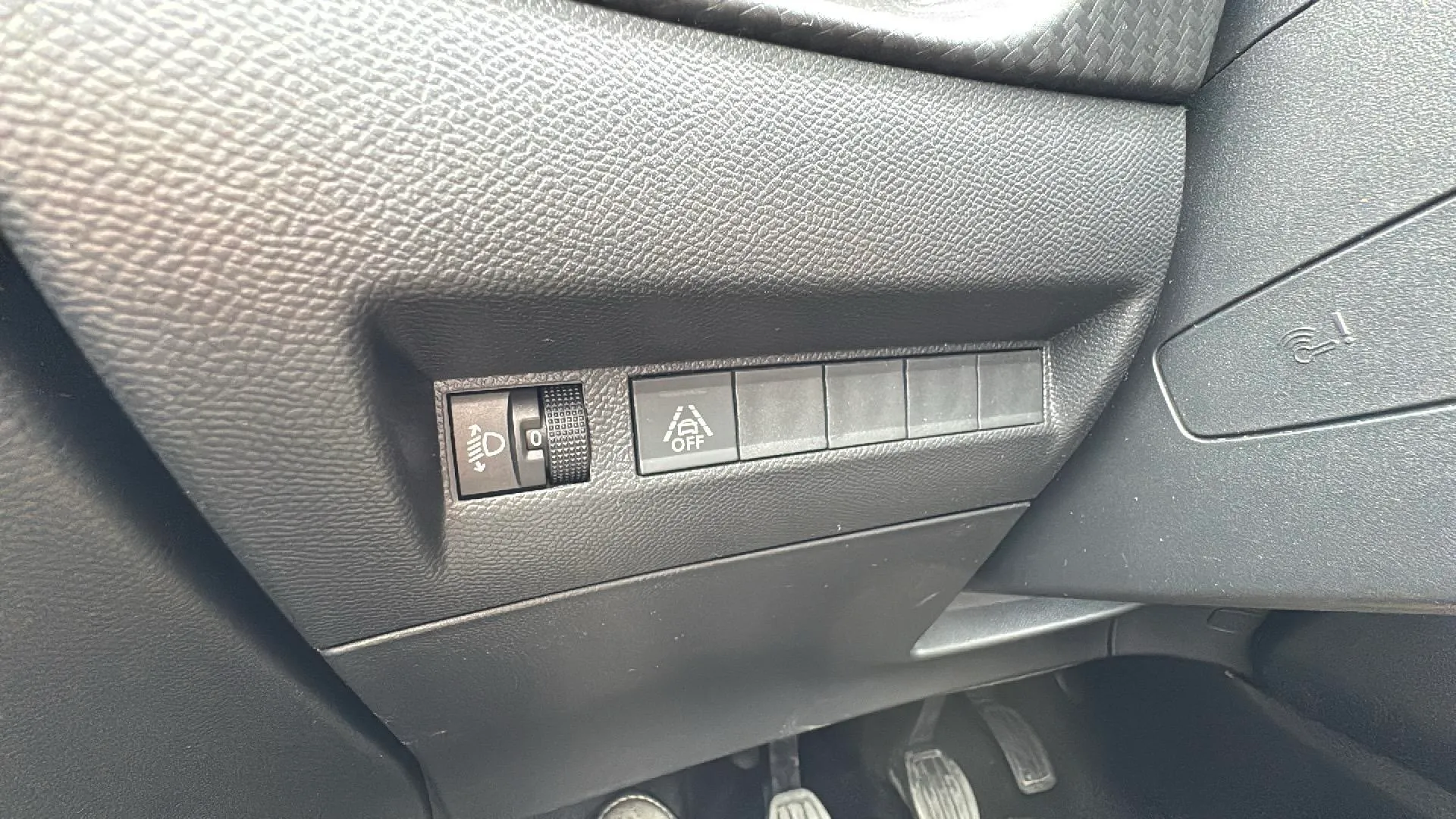 Peugeot 208 PureTech Allure Pack - foto 18