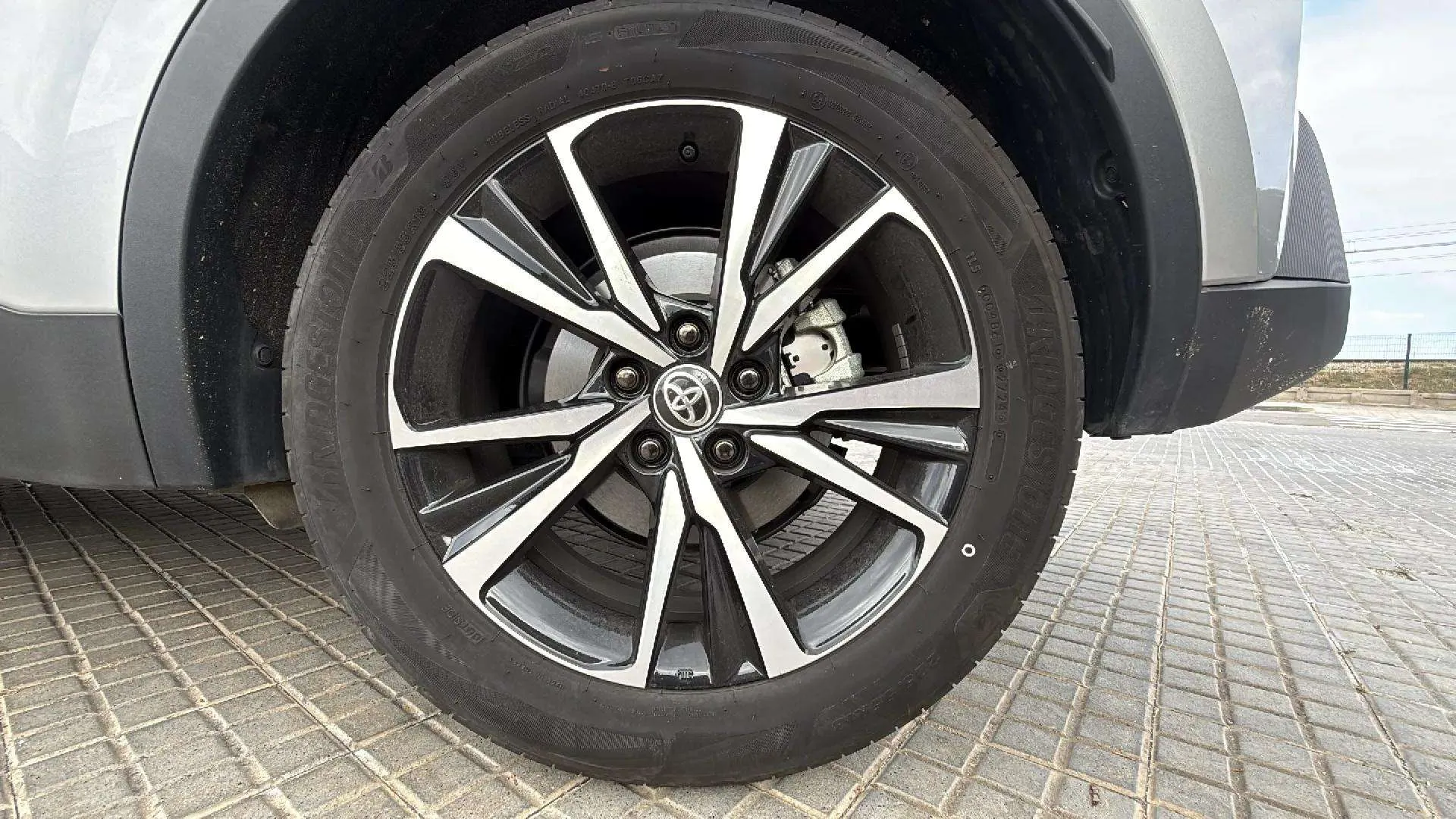 Toyota C-HR 1.8 140H Advance - foto 22