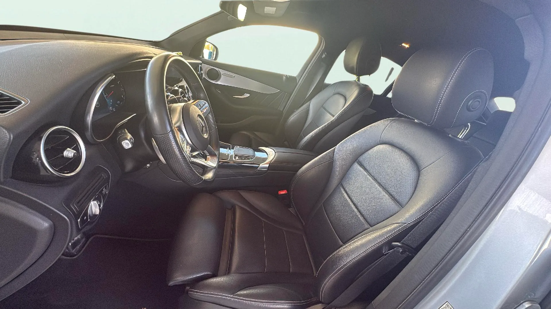 Mercedes-Benz GLC 200 4MATIC - foto 26