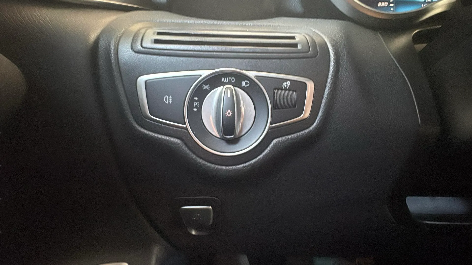 Mercedes-Benz GLC 200 4MATIC - foto 16