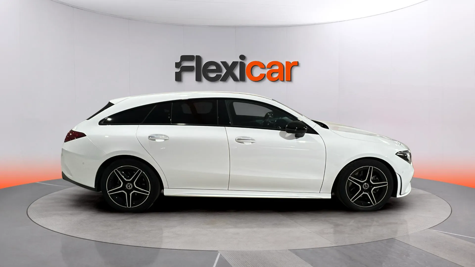Mercedes-Benz CLA 200 D DCT Shooting Brake - foto 7