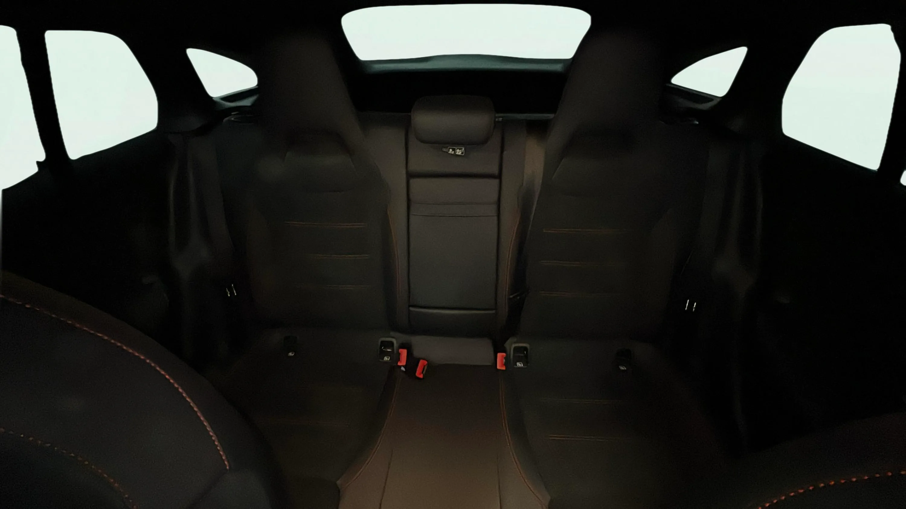 Mercedes-Benz CLA 200 D DCT Shooting Brake - foto 13