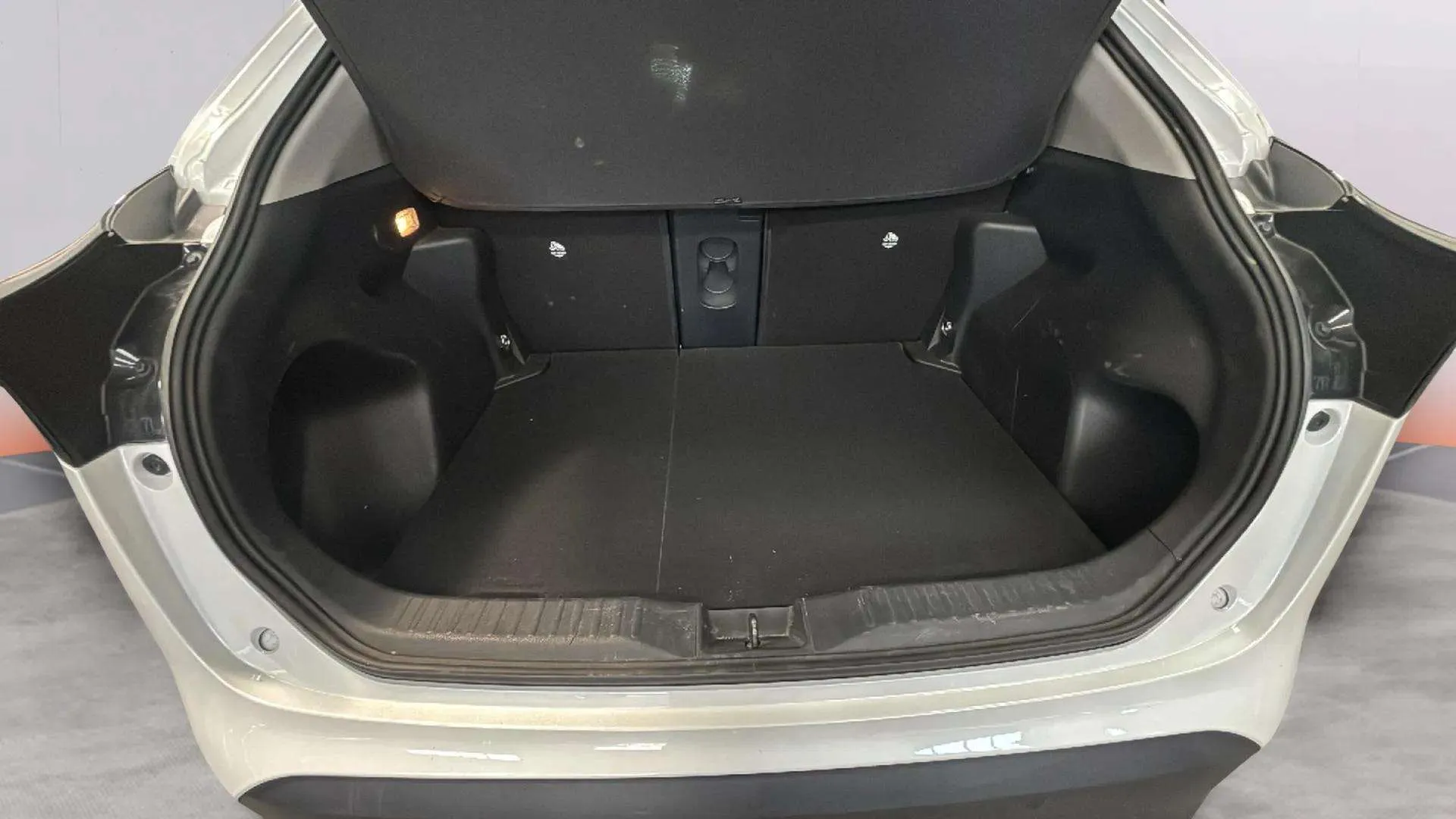 Toyota Yaris Cross 1.5 120H Active Tech - foto 9