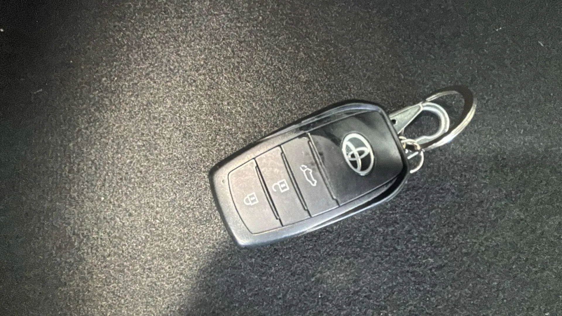 Toyota Yaris Cross 1.5 120H Active Tech - foto 24