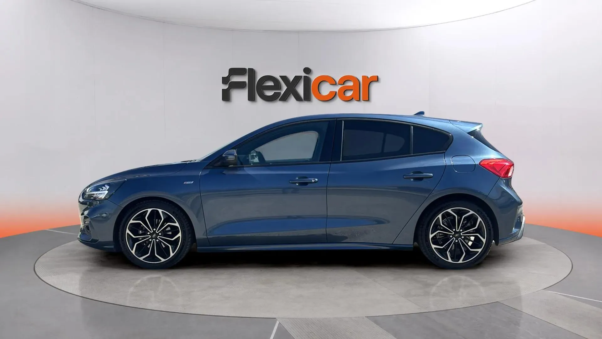 Ford Focus 1.0 EcoBoost ST-Line - foto 4