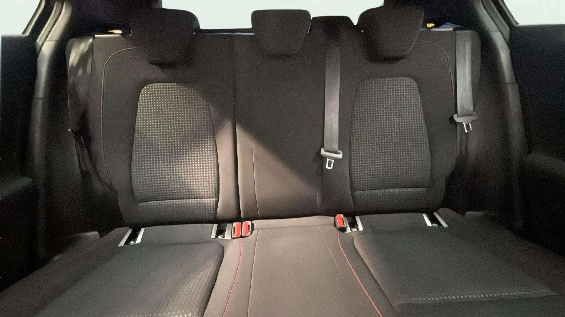 Ford Focus 1.0 EcoBoost ST-Line - foto 17