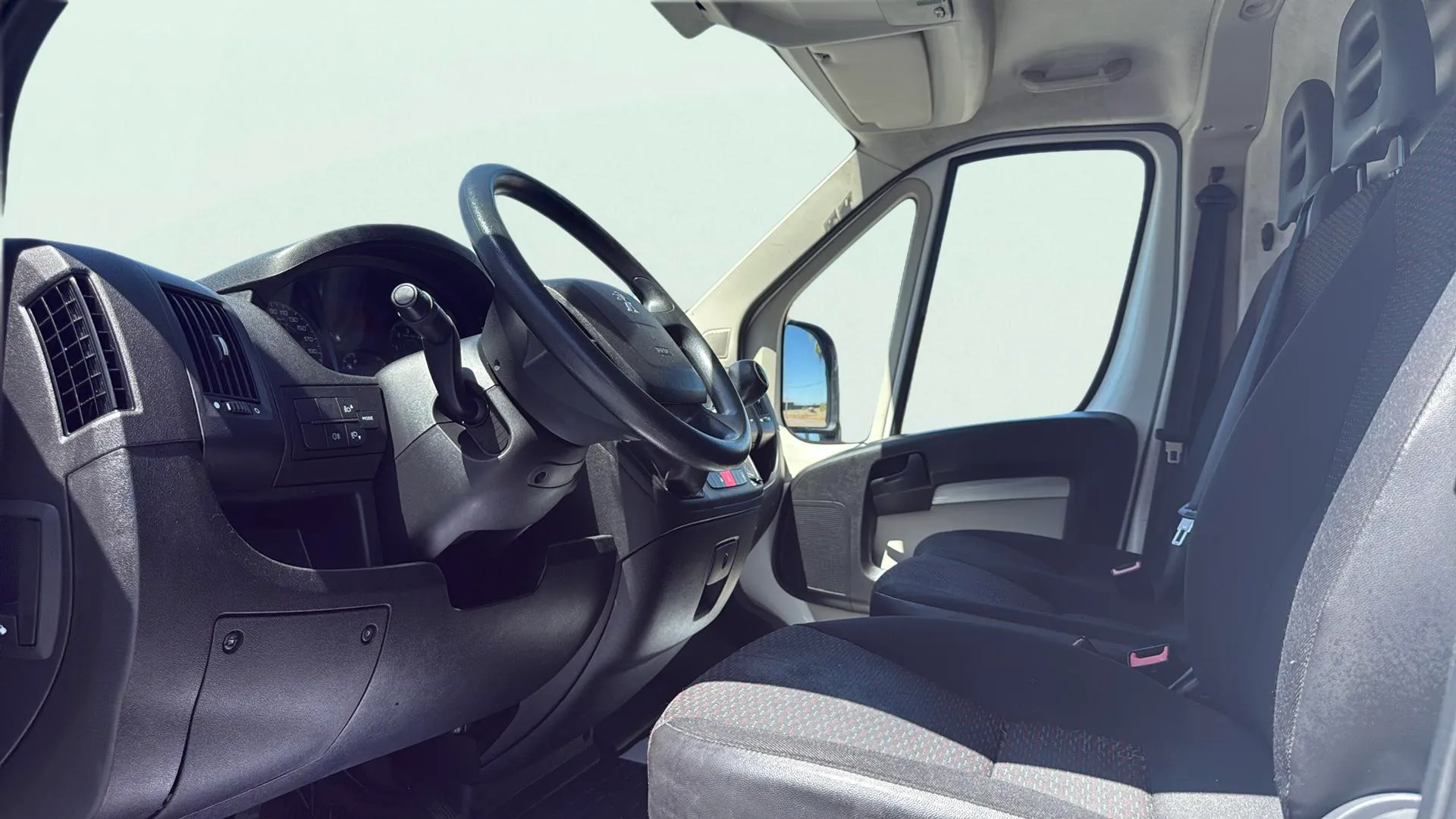 Peugeot Boxer 2.0 - foto 9