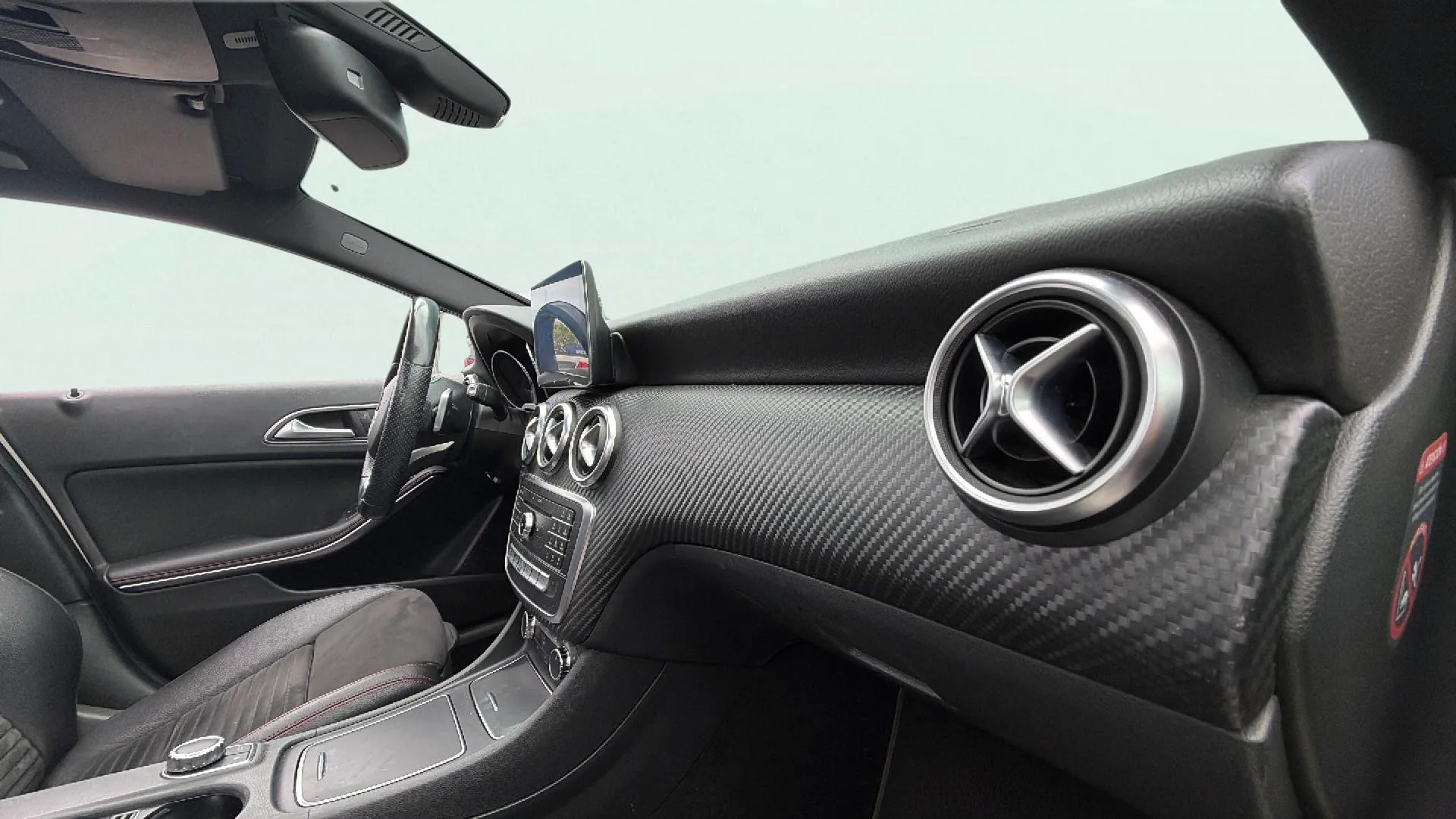 Mercedes-Benz Clase A A 200 d AMG Line - foto 22