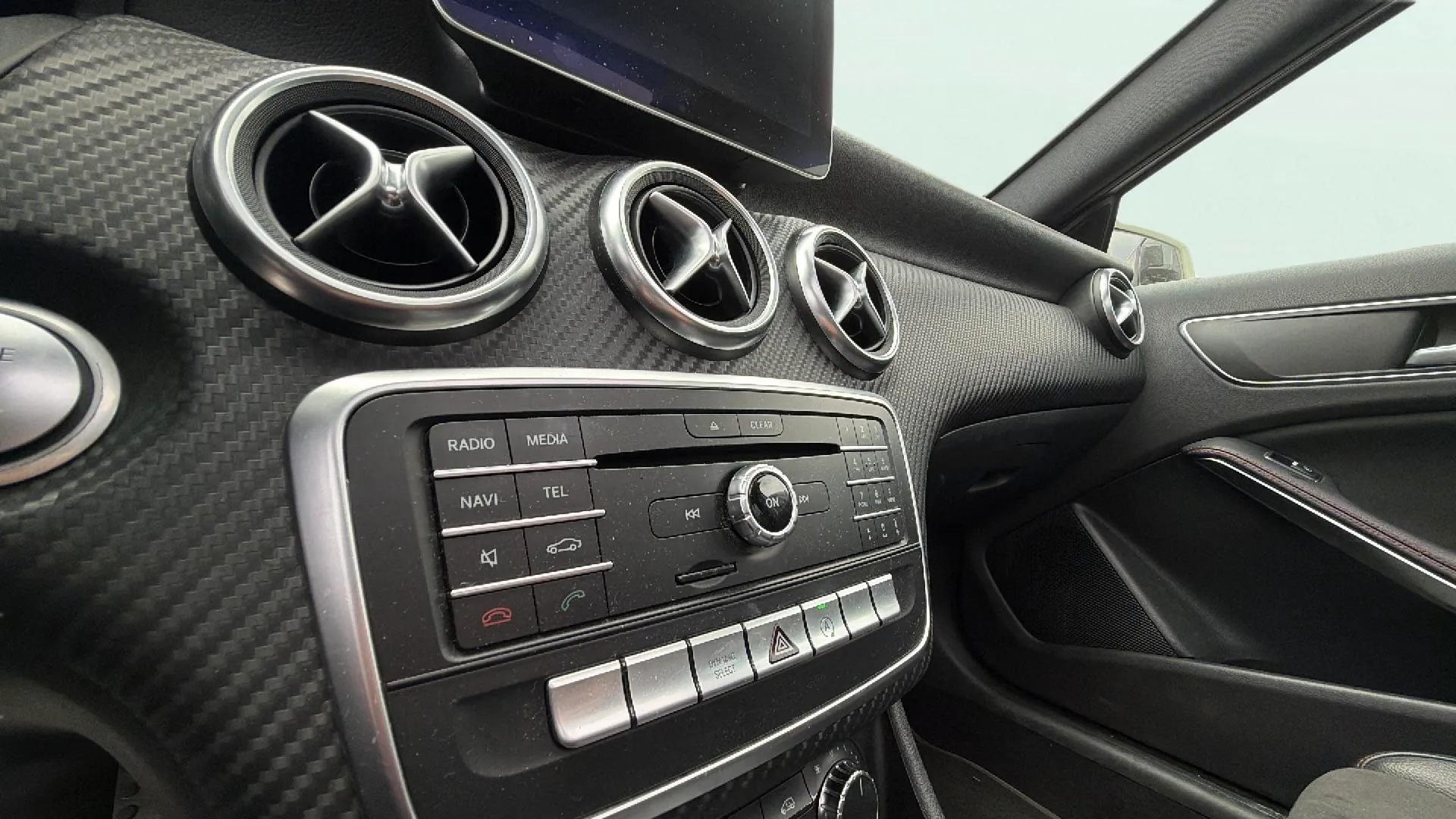 Mercedes-Benz Clase A A 200 d AMG Line - foto 28