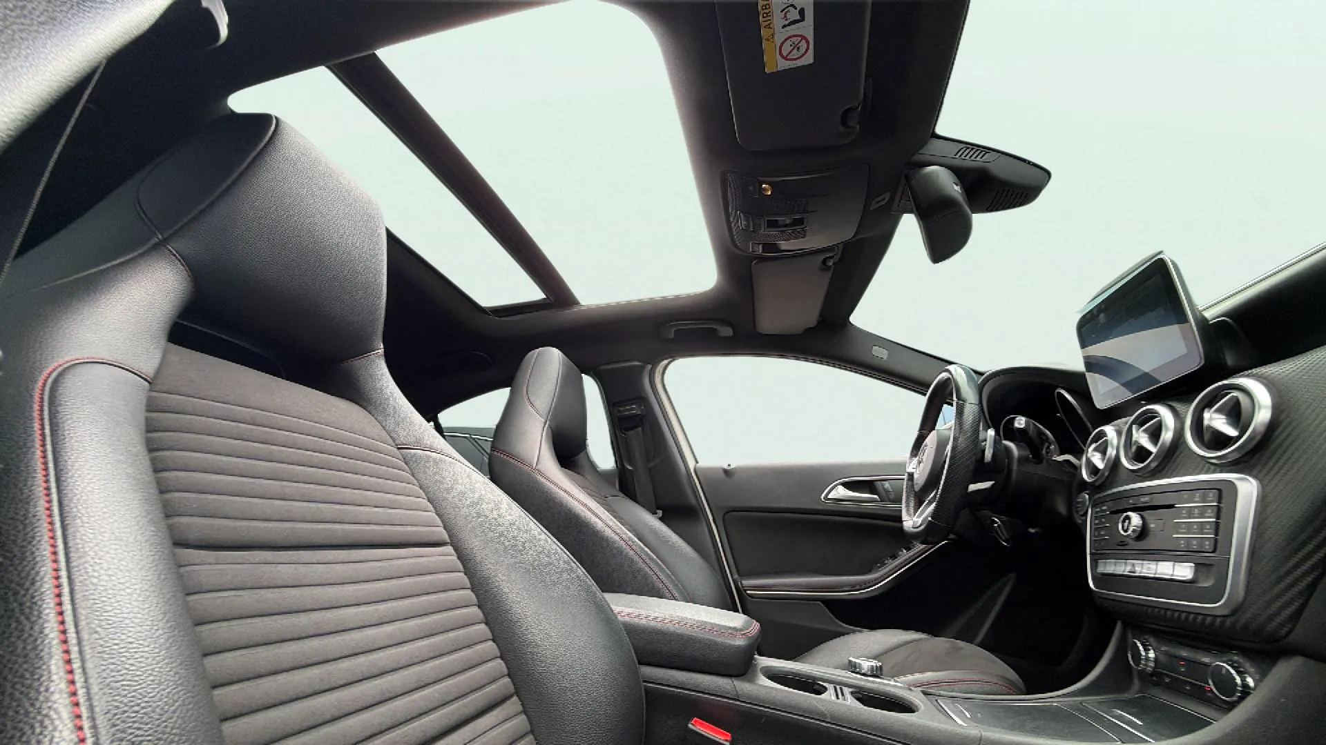 Mercedes-Benz Clase A A 200 d AMG Line - foto 23