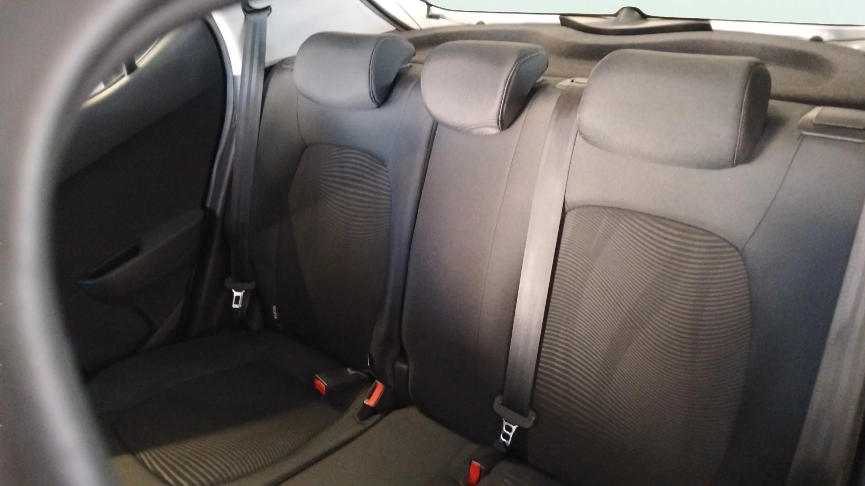 Hyundai i10 1.0 Go! - foto 21