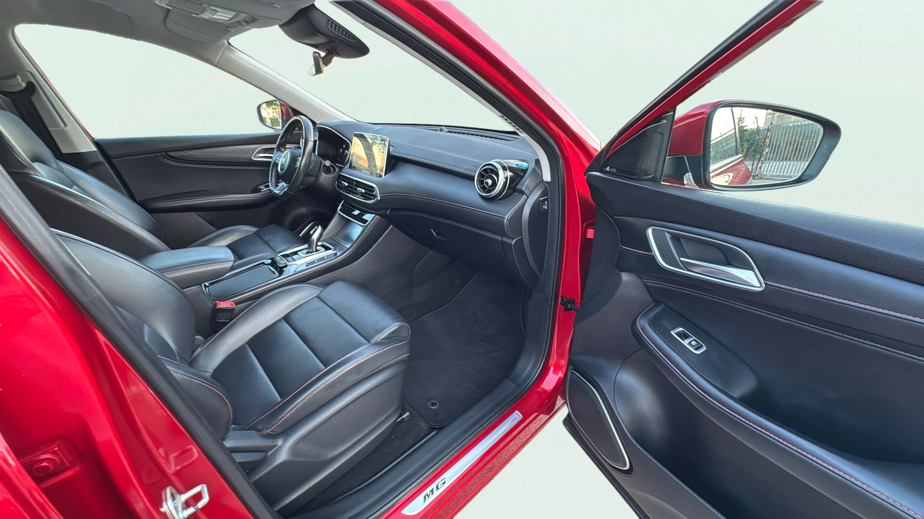 MG HS 1.5T-GDI PHEV Luxury - foto 17