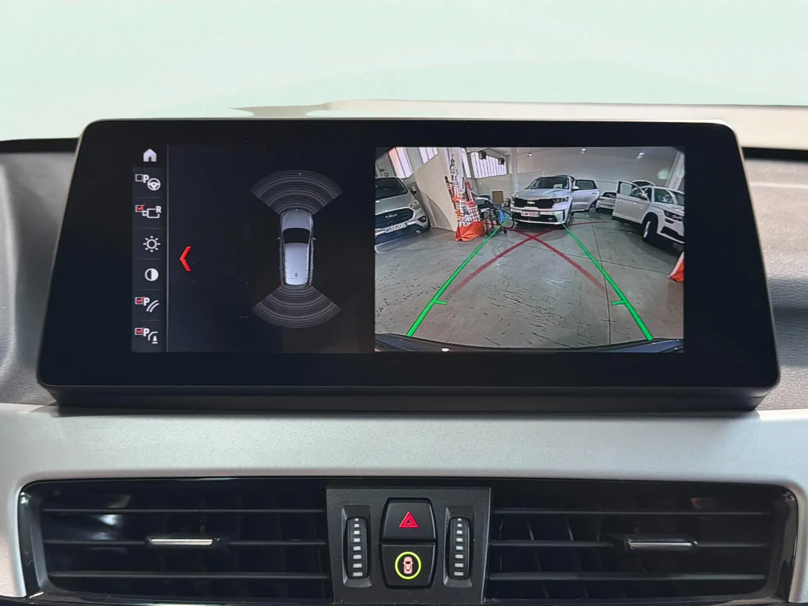 BMW X1 xDrive20dA - foto 12