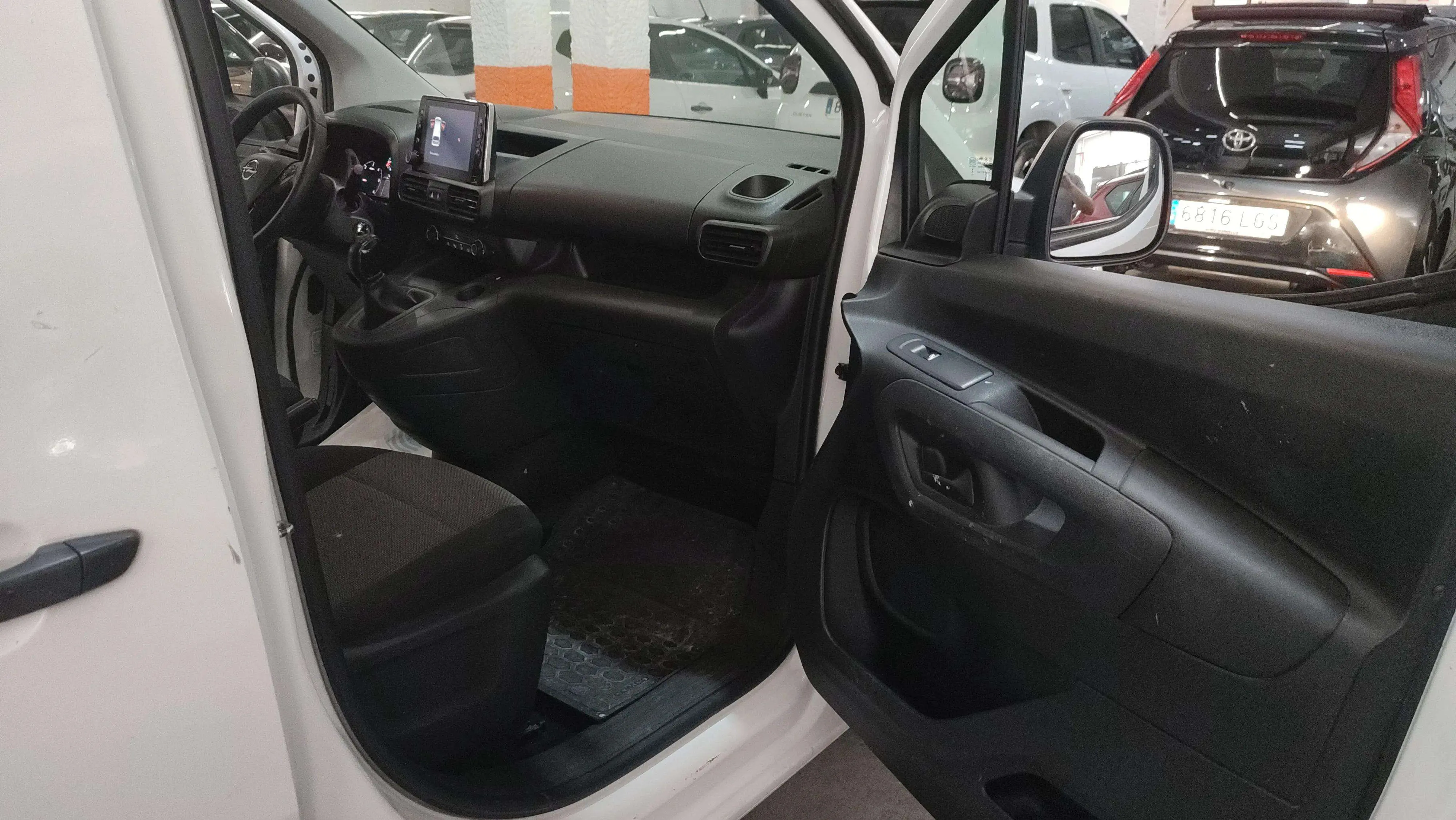 Opel Combo 1.5 TD Expression L - foto 11
