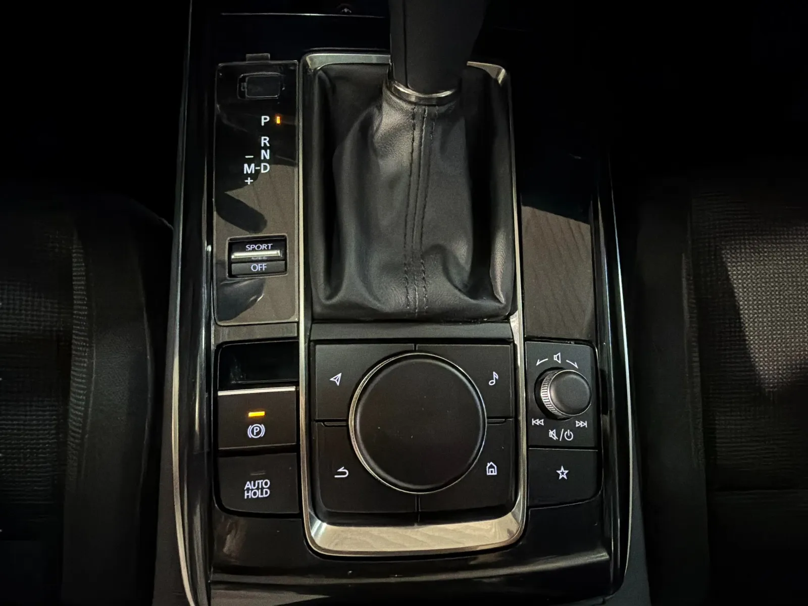 Mazda CX-30 2.0 Zenith (sin Pack Bose) - foto 17
