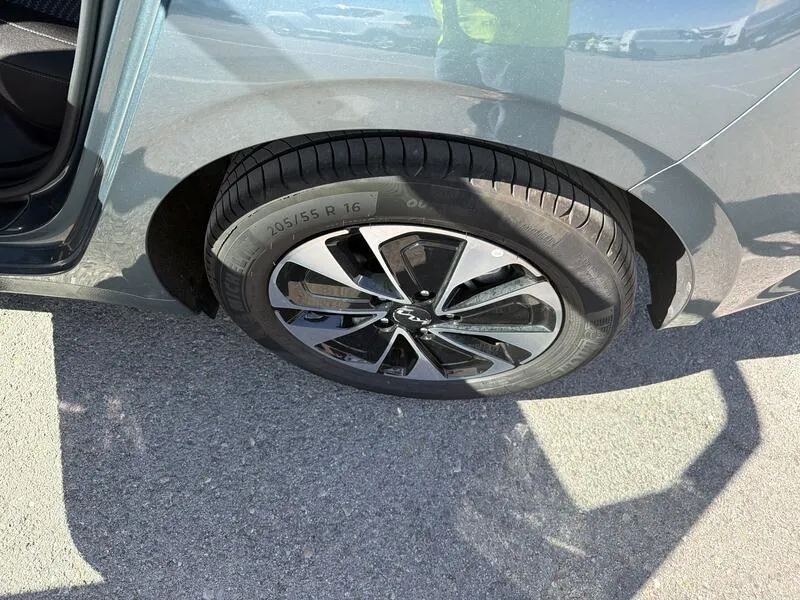 Kia XCeed Drive 1.0 T-GDi - foto 19