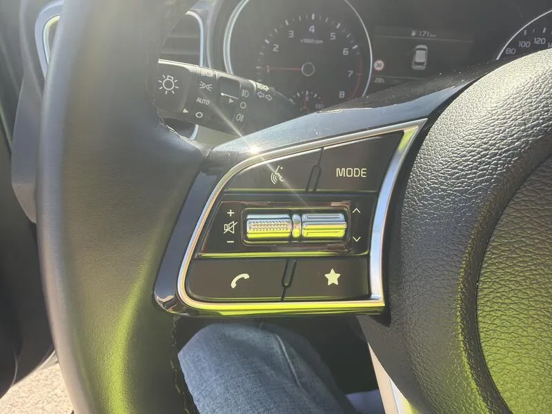 Kia XCeed Drive 1.0 T-GDi - foto 29