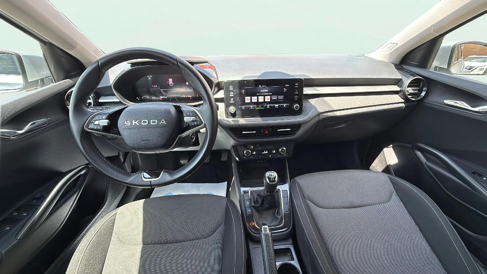 Škoda Fabia 1.0 TSI Selection - foto 10
