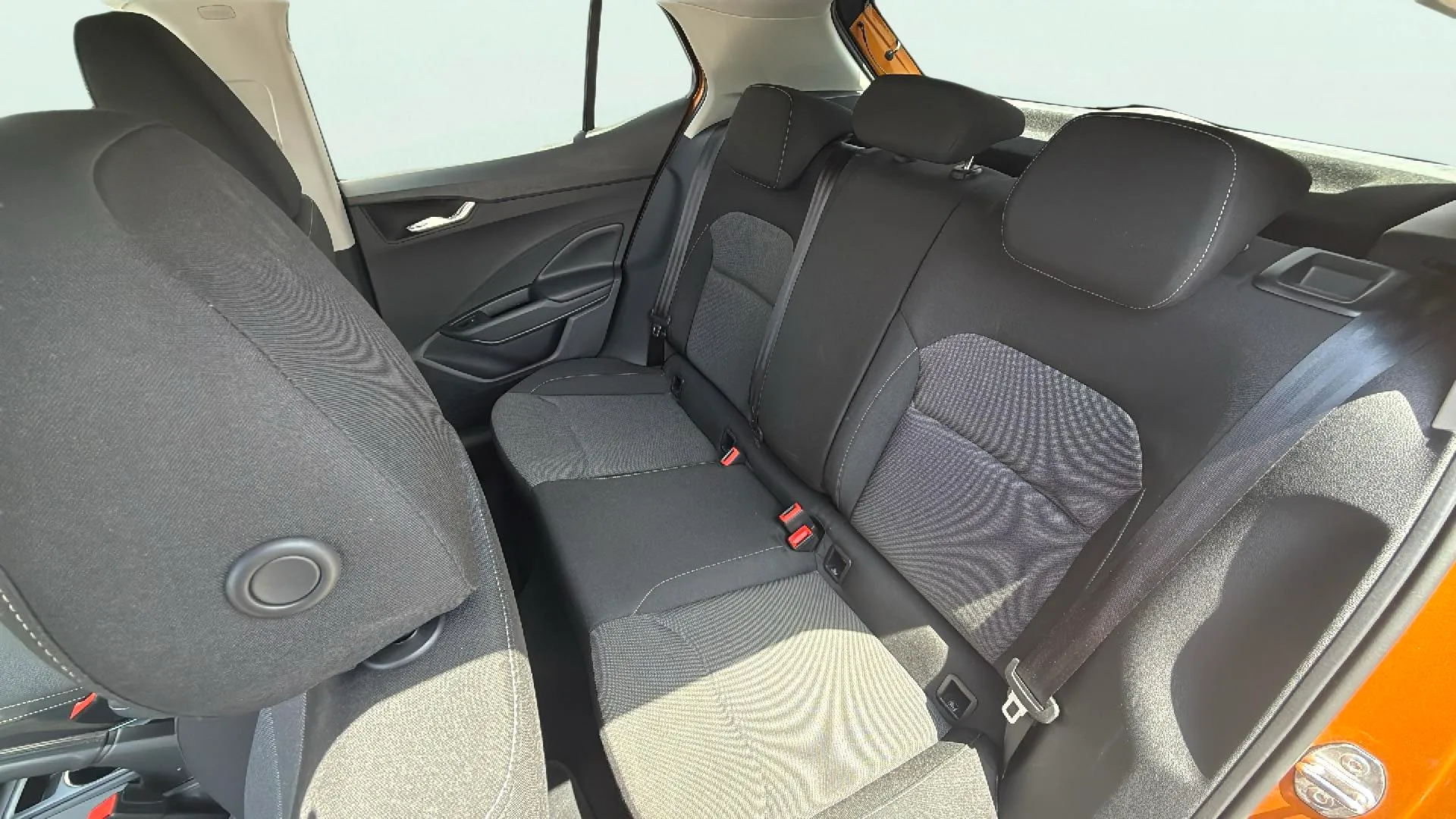 Škoda Fabia 1.0 TSI DSG Selection - foto 20