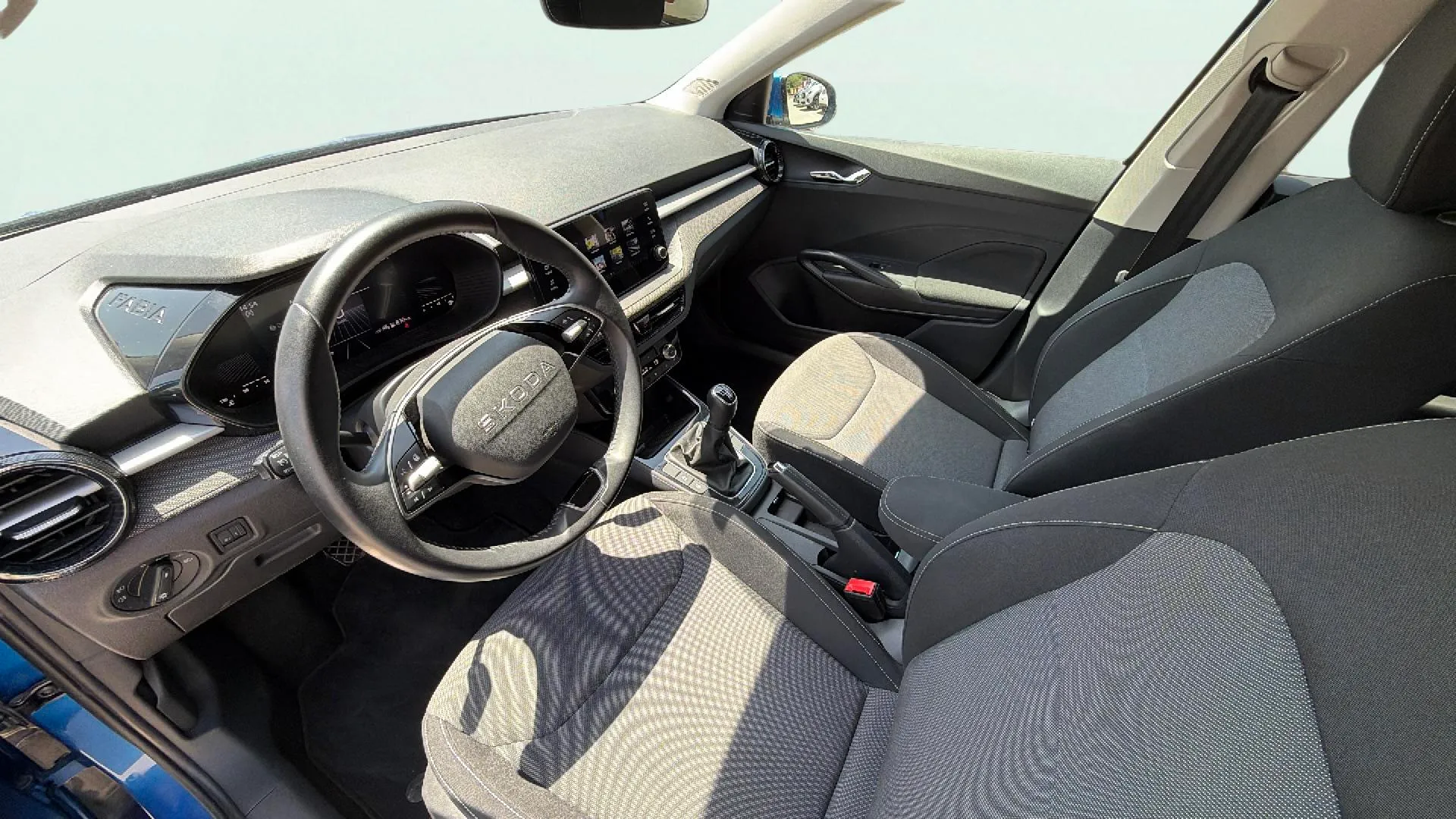 Škoda Fabia 1.0 TSI Selection - foto 9