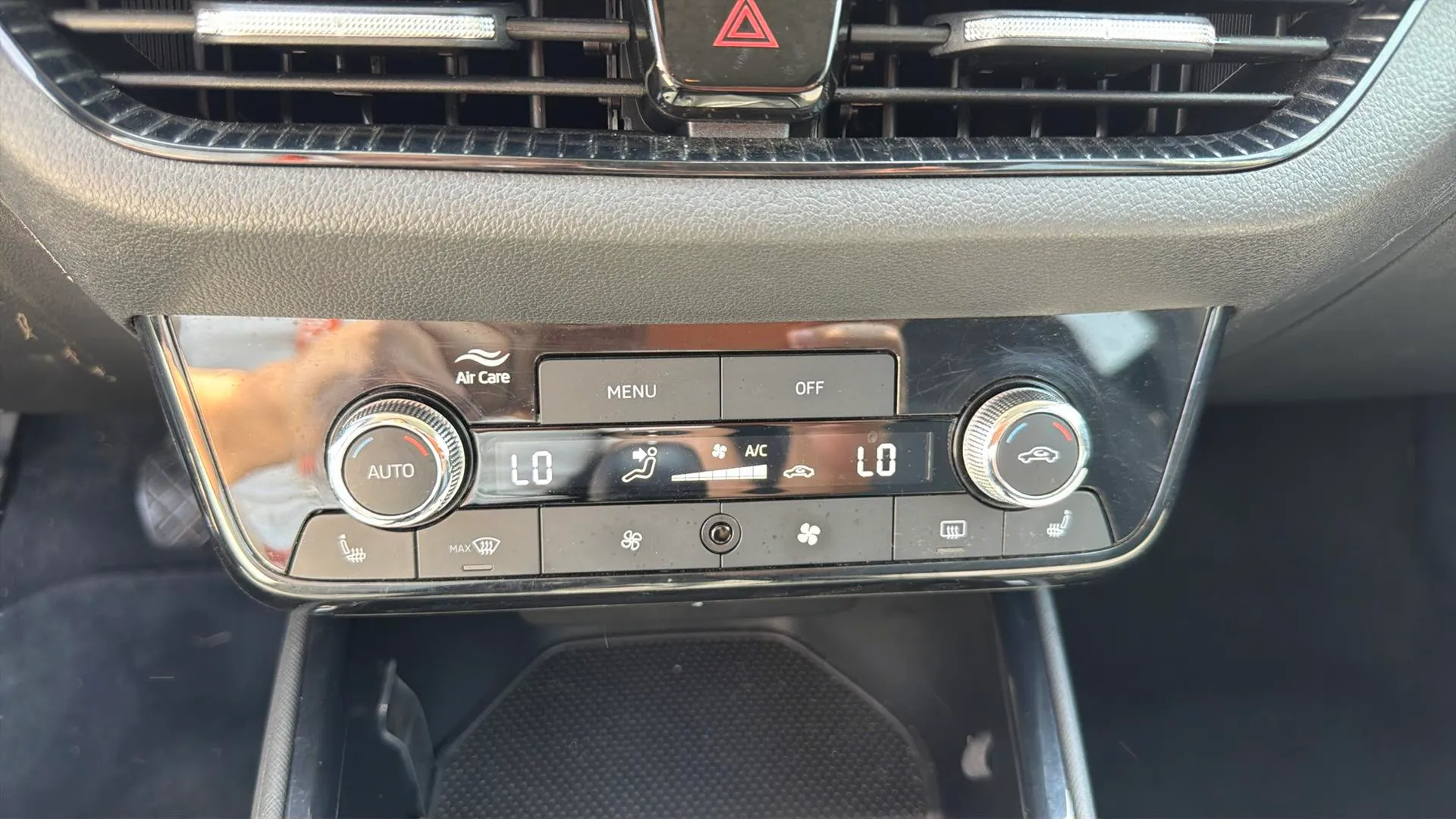 Škoda Fabia 1.0 TSI Selection - foto 14