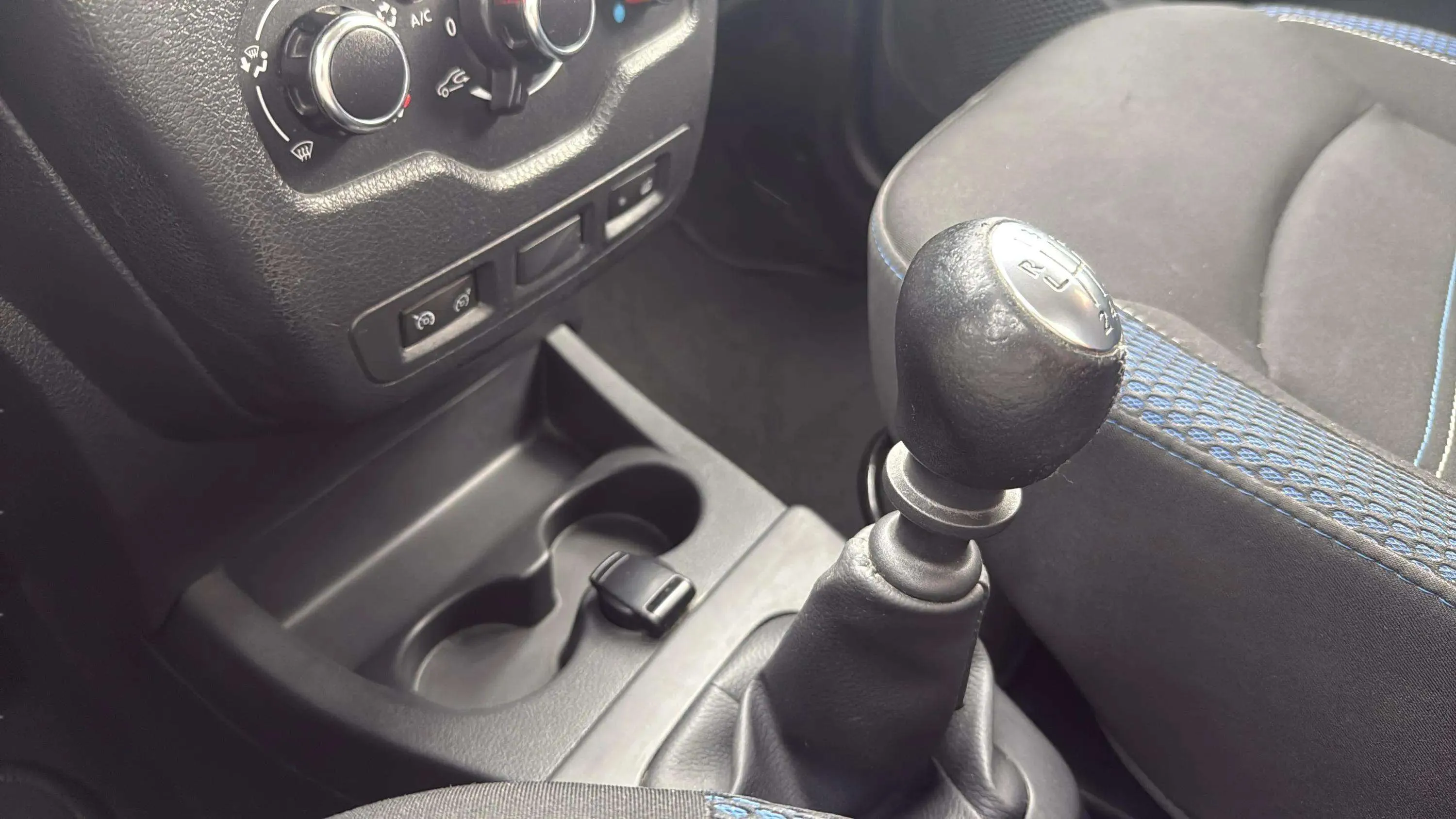 Dacia Lodgy Comfort Blue dCi 7 plazas 18 - foto 20