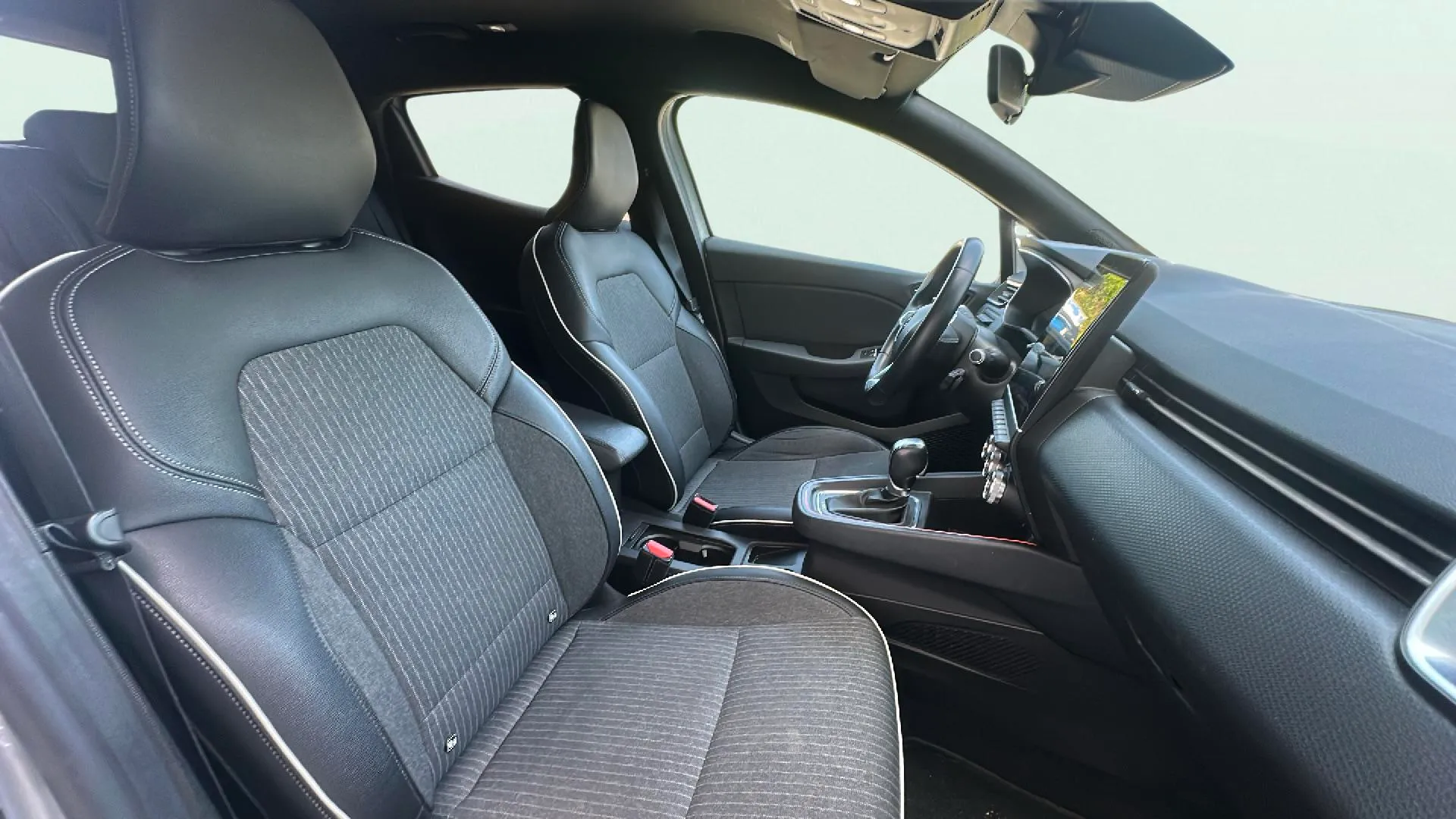 Renault Clio Zen E-Tech Híbrido - foto 14