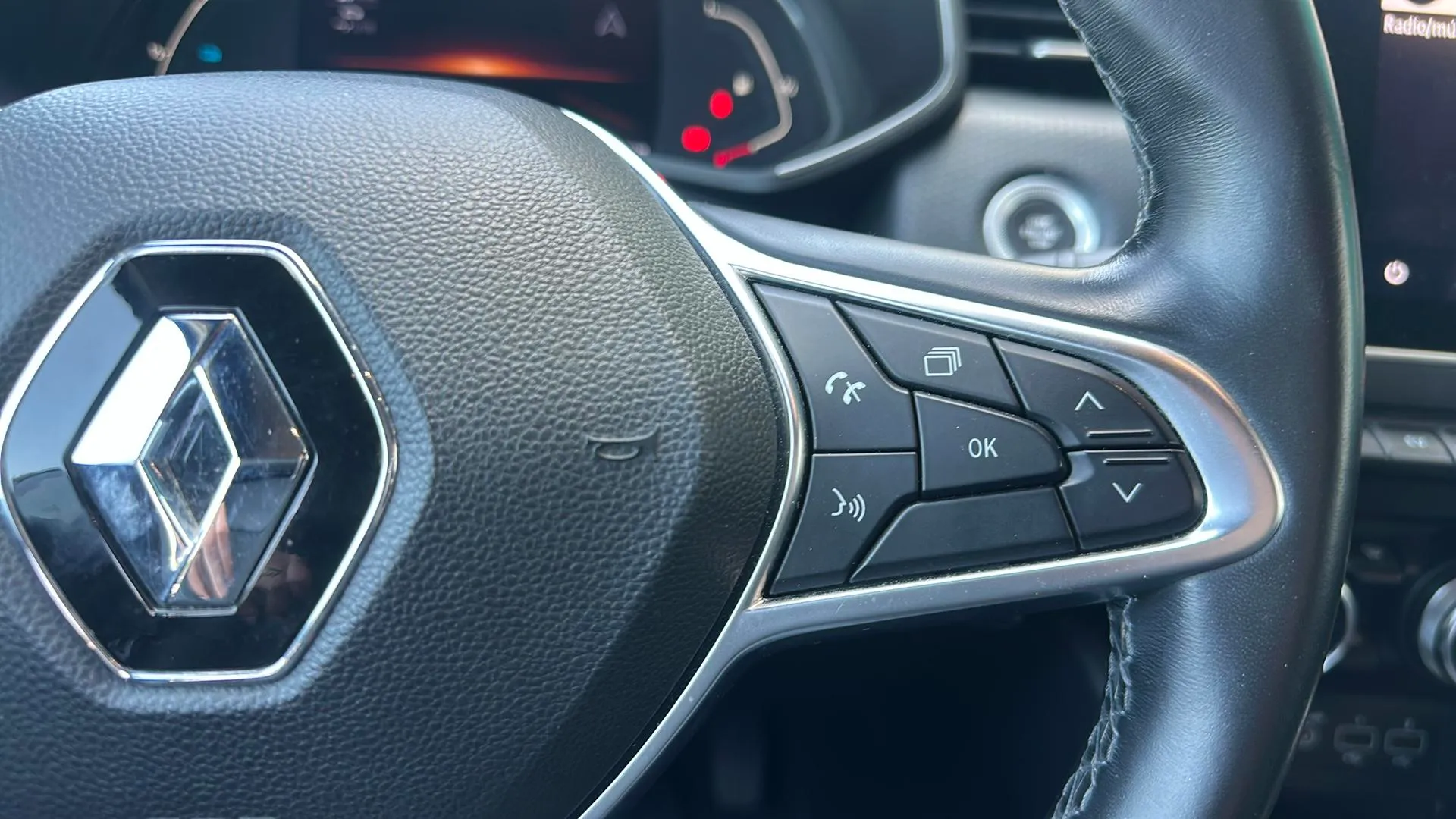 Renault Clio Zen E-Tech Híbrido - foto 13