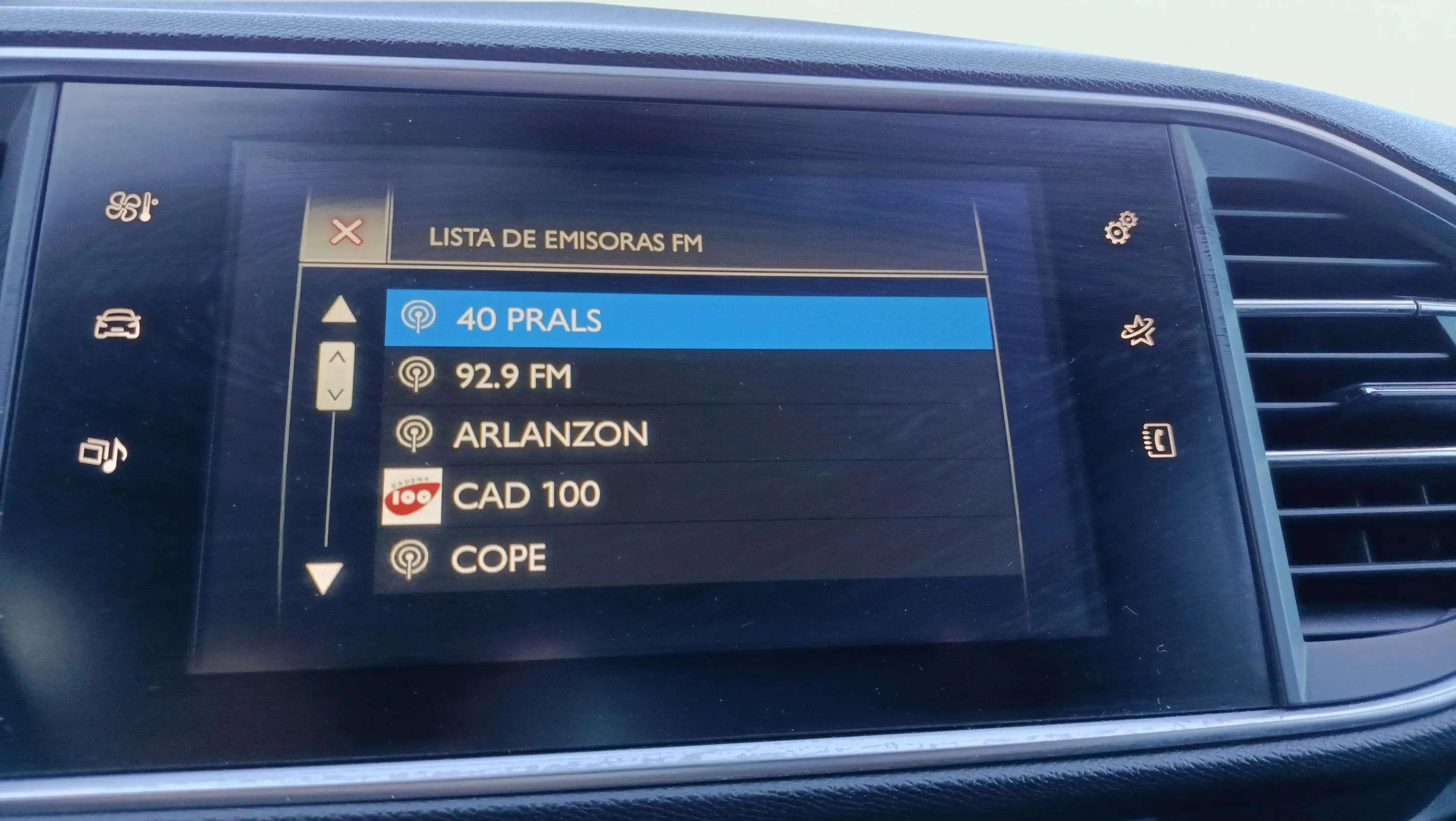 Peugeot 308 SW Access 1.2 PureTech 110 - foto 19