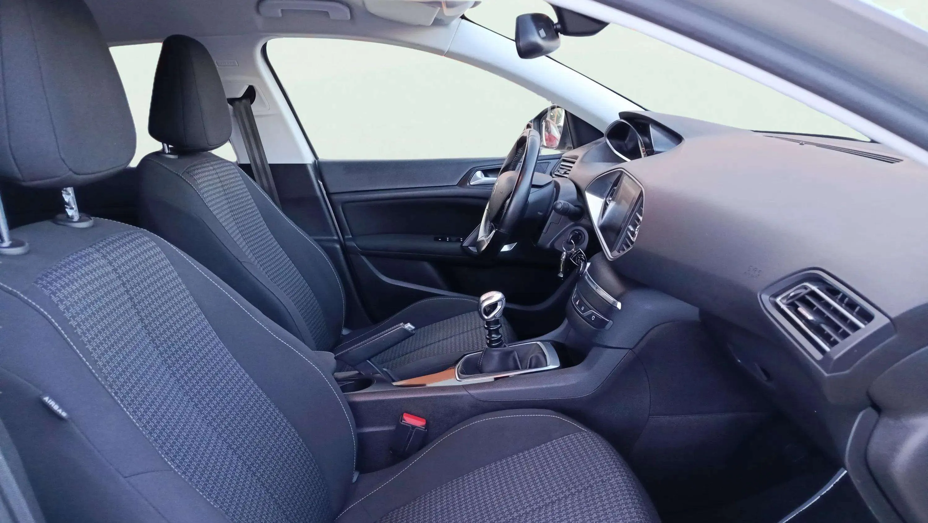 Peugeot 308 SW Access 1.2 PureTech 110 - foto 10
