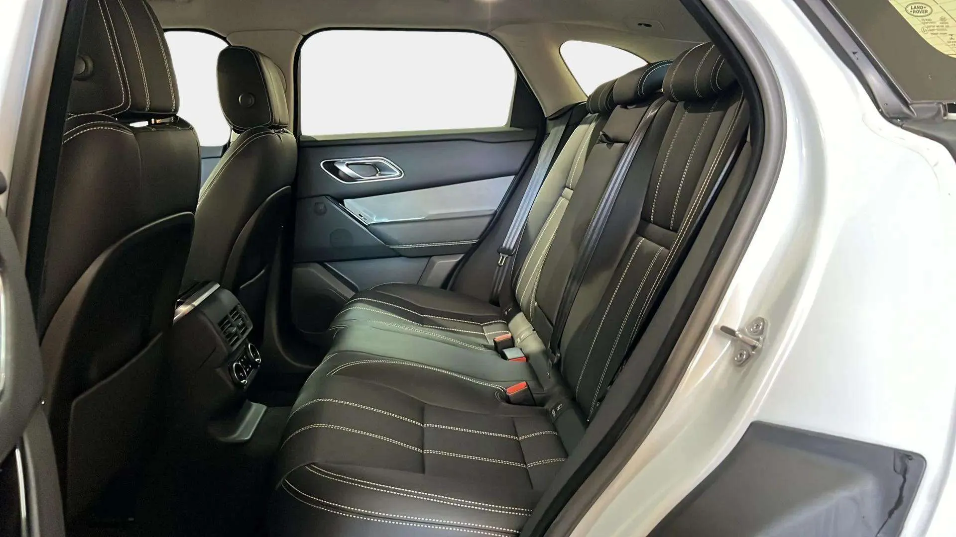 Land Rover Range Rover Velar 2.0 D180 4WD - foto 19