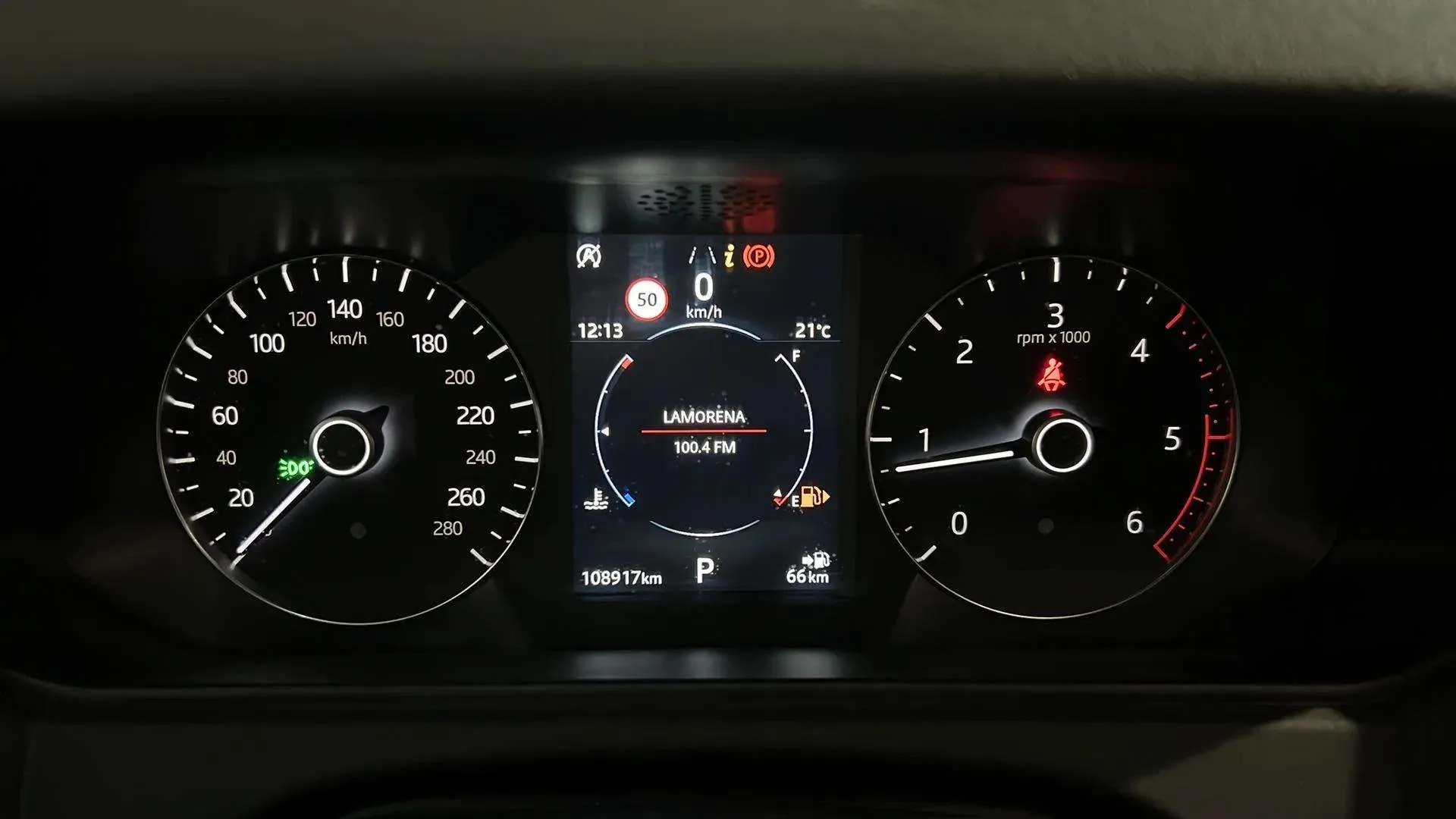 Land Rover Range Rover Velar 2.0 D180 4WD - foto 7