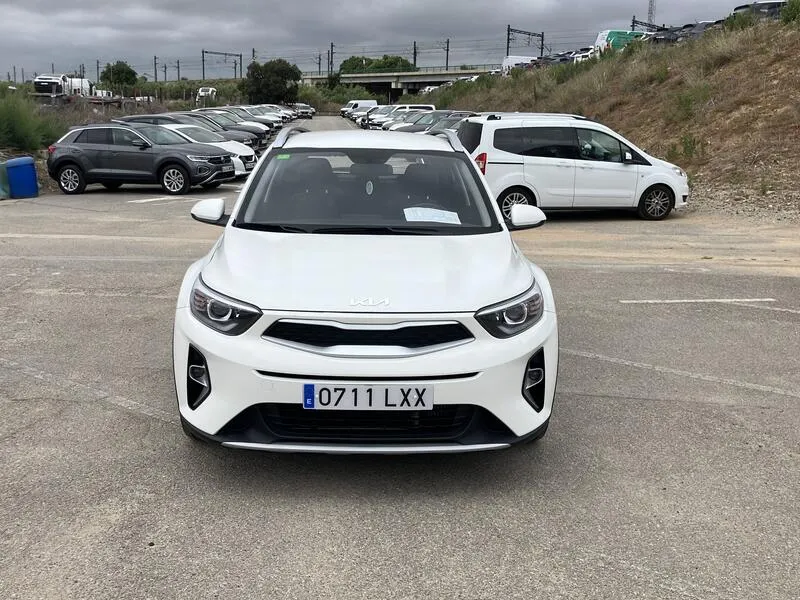 Kia Stonic 1.0 T-GDi MHEV iMT Concept - foto 9