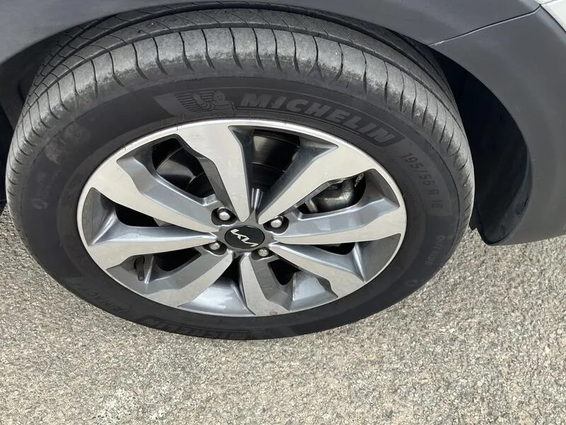 Kia Stonic 1.0 T-GDi MHEV iMT Concept - foto 18