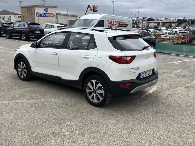 Kia Stonic 1.0 T-GDi MHEV iMT Concept - foto 4