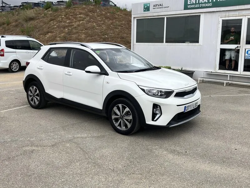 Kia Stonic 1.0 T-GDi MHEV iMT Concept - foto 8