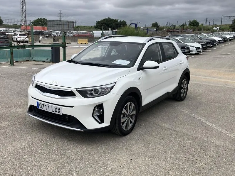 Kia Stonic 1.0 T-GDi MHEV iMT Concept