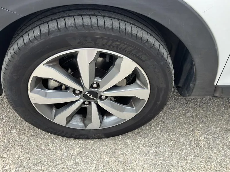 Kia Stonic 1.0 T-GDi MHEV iMT Concept - foto 11