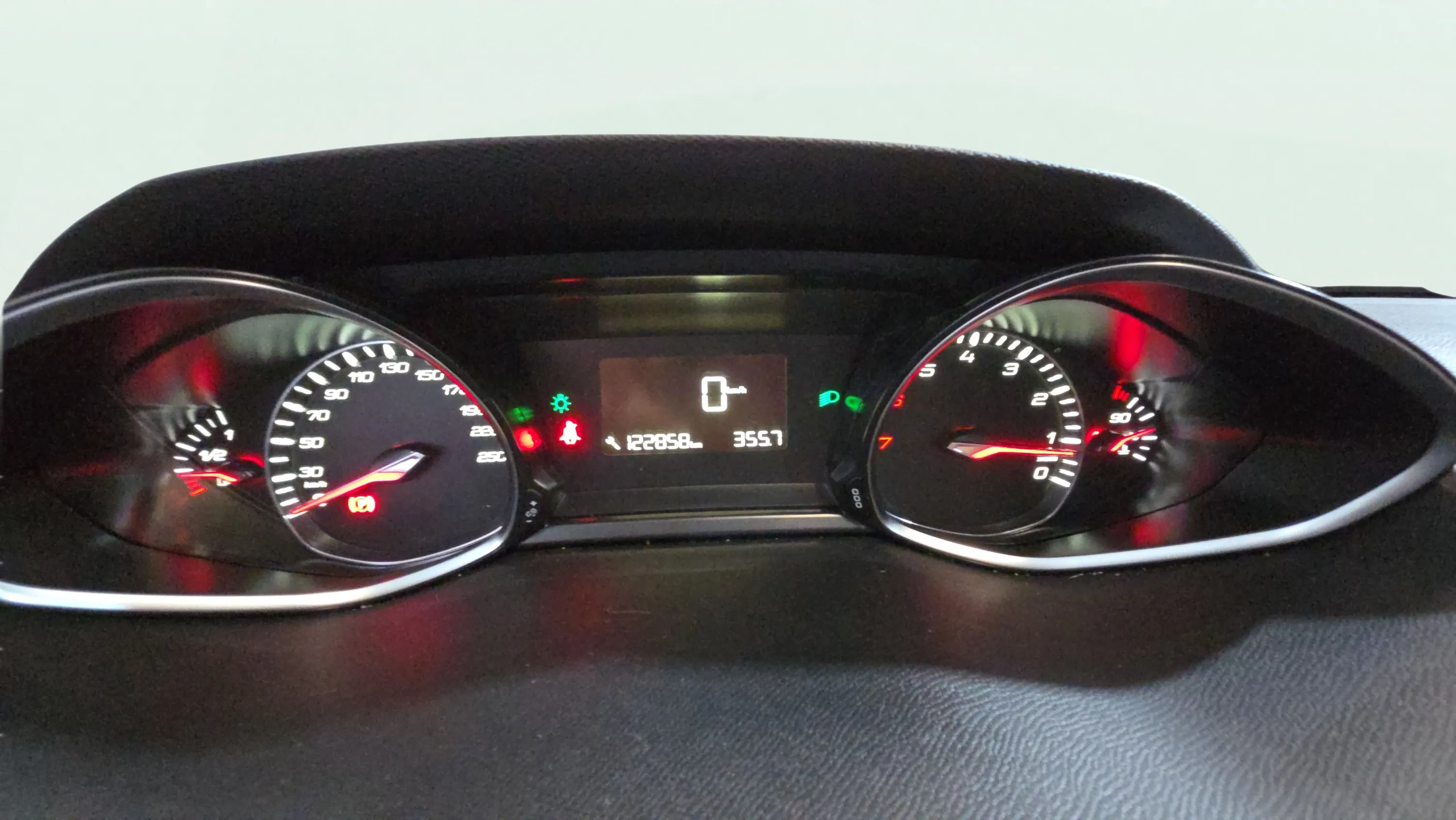 Peugeot 308 Allure 1.2 PureTech - foto 11
