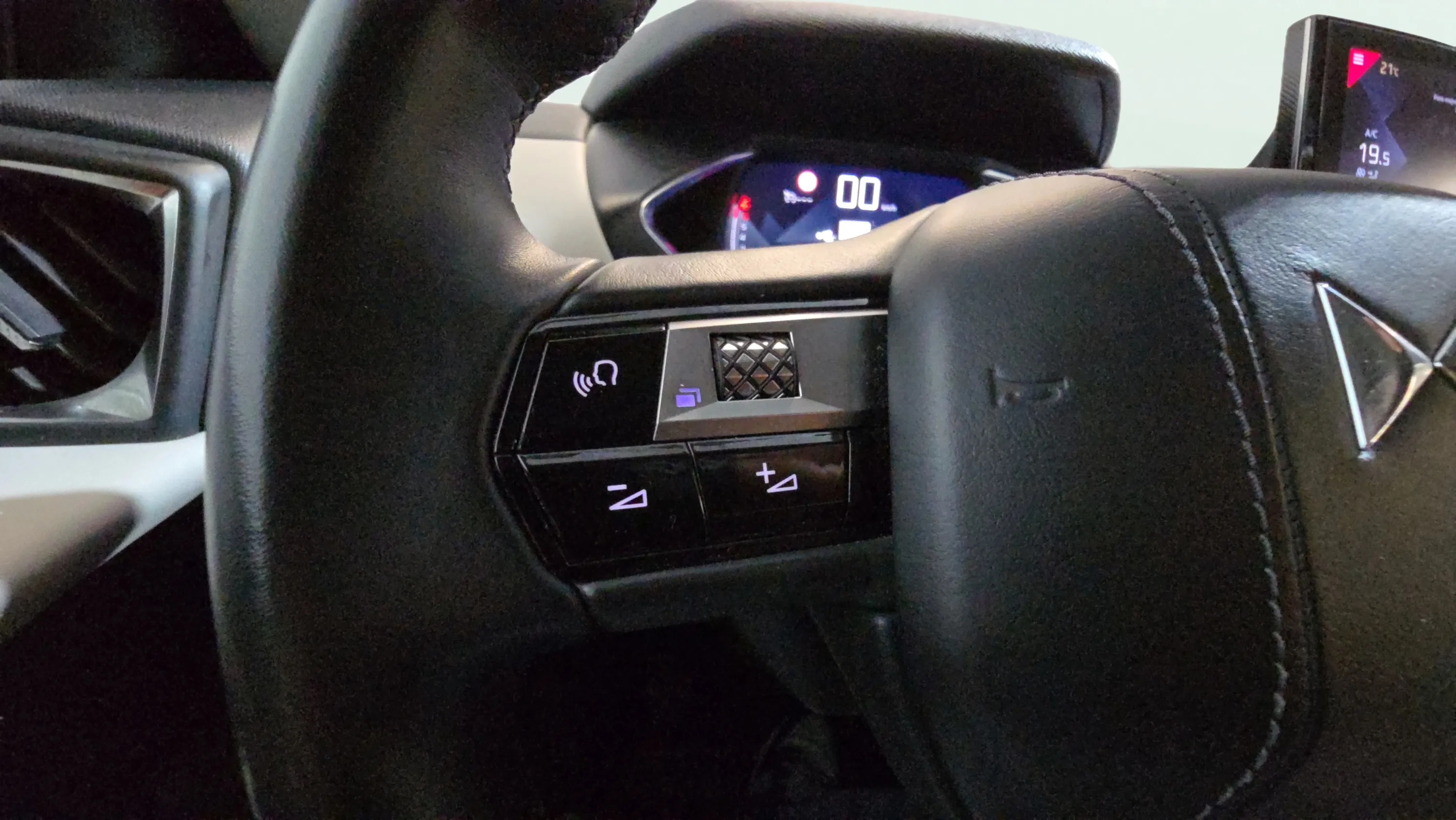 DS DS 3 Crossback PureTech Chic - foto 15
