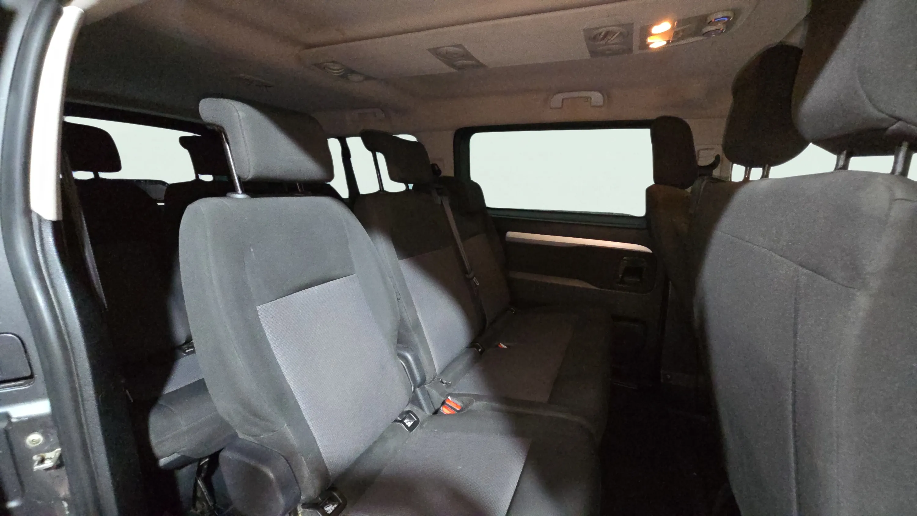 Peugeot Traveller Active BlueHDi 120 Standard - foto 18
