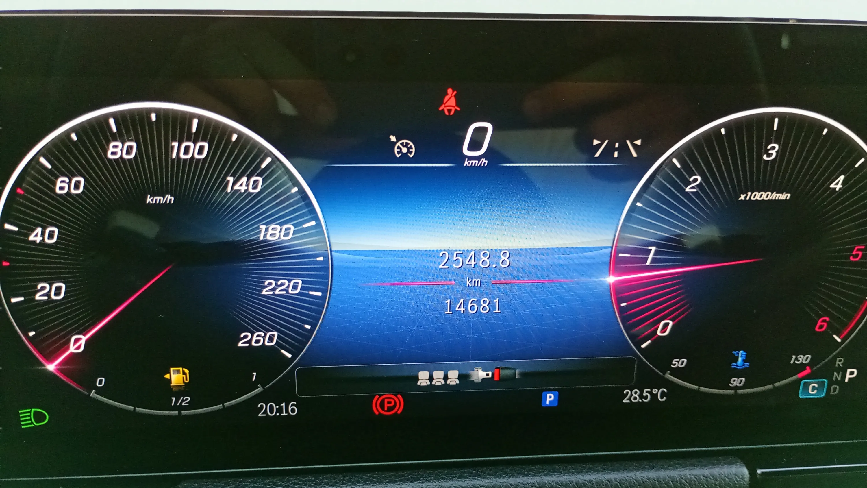 Mercedes-Benz Clase B B 200 d - foto 12