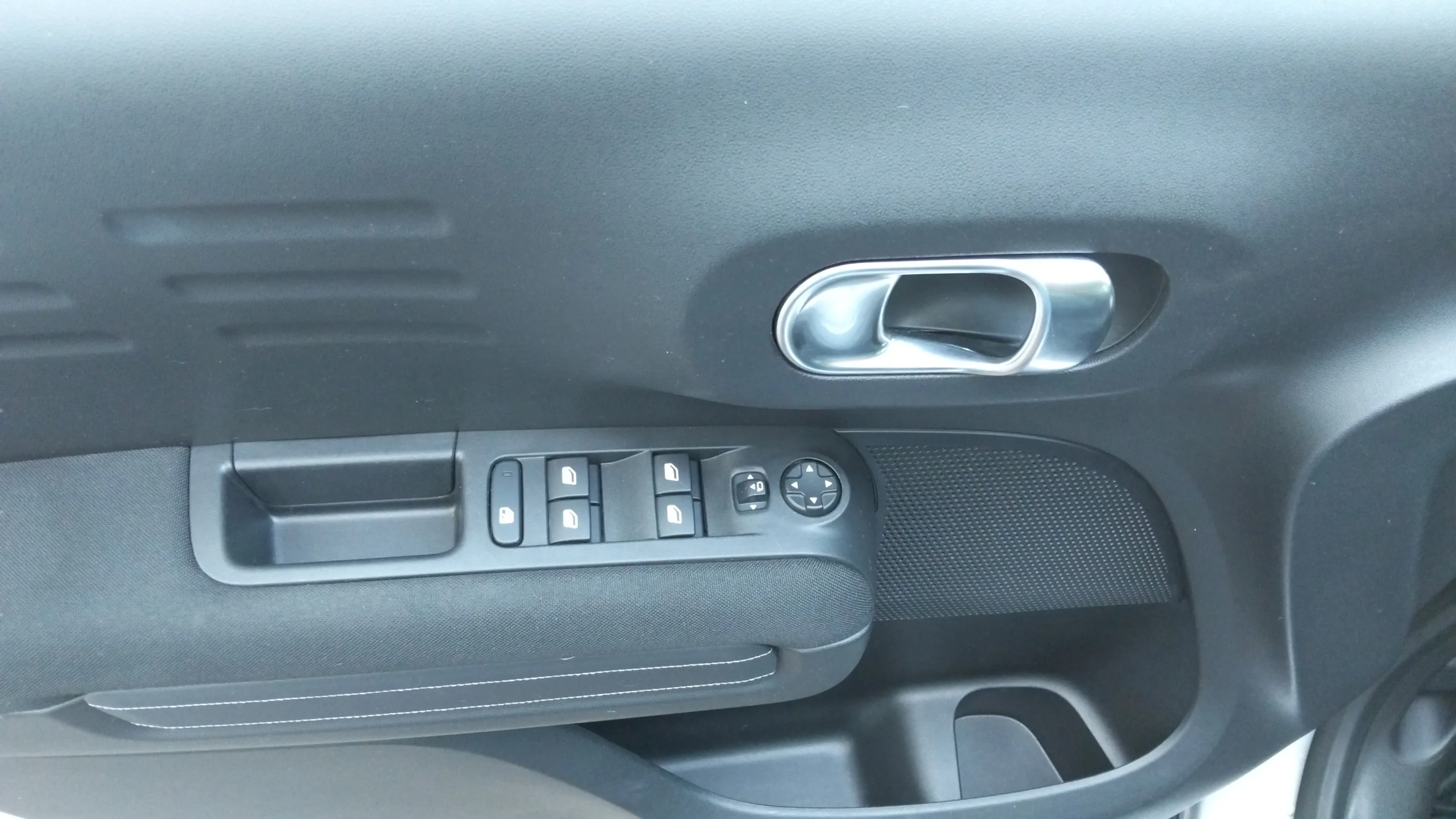 Citroën C3 Aircross BlueHDi EAT6 Shine - foto 19