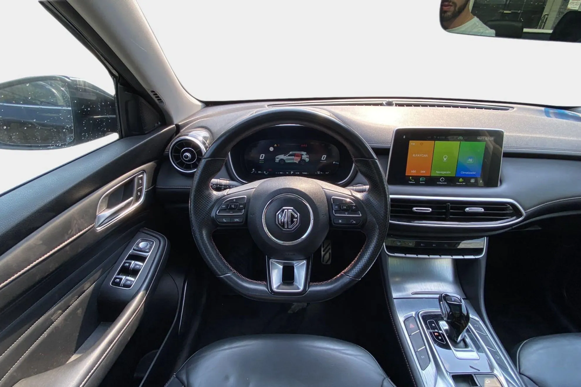 MG HS 1.5 Turbo GDI Luxury DCT - foto 11