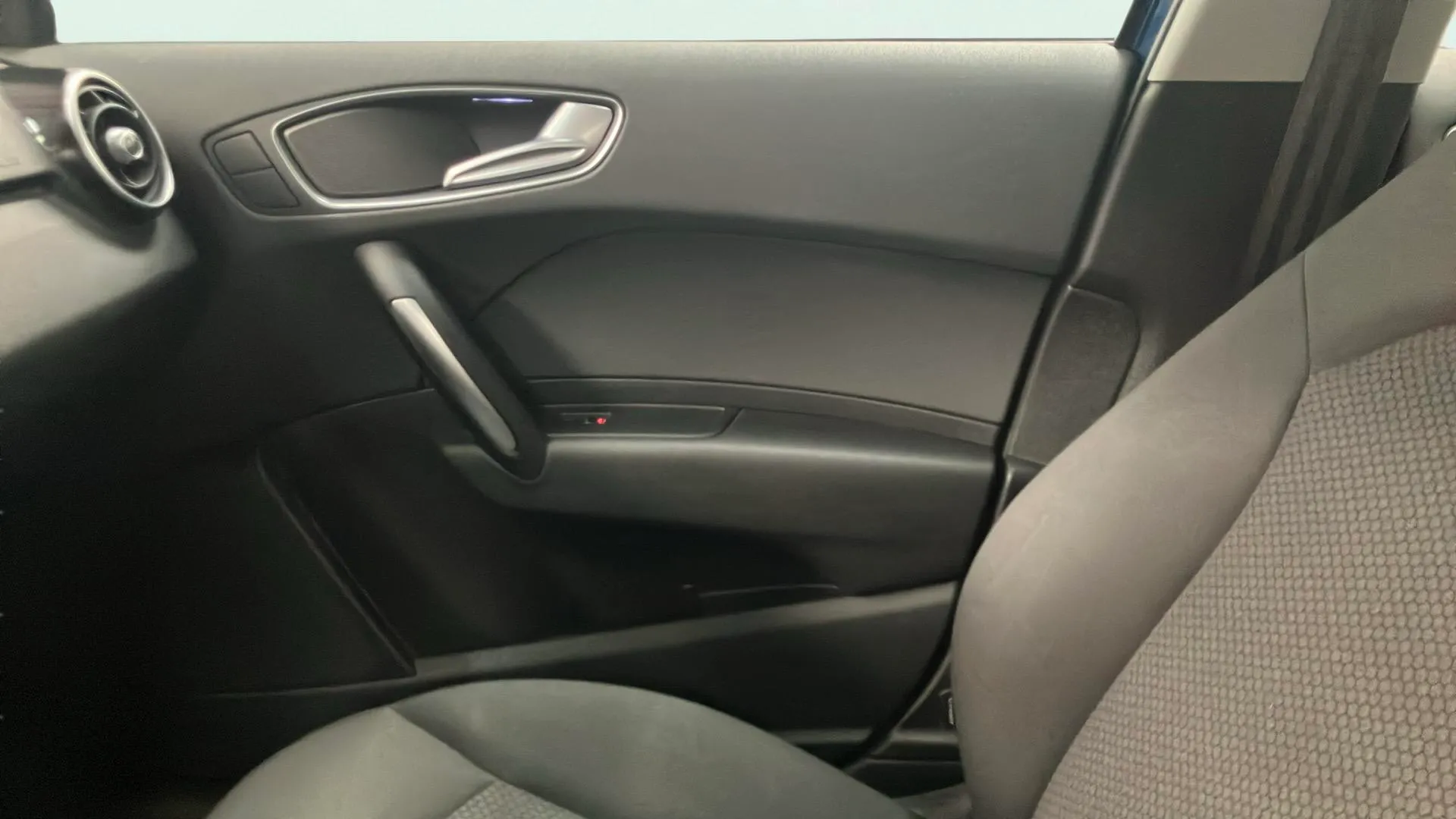 Audi A1 Adrenalin 1.6 TDI Sportback - foto 19